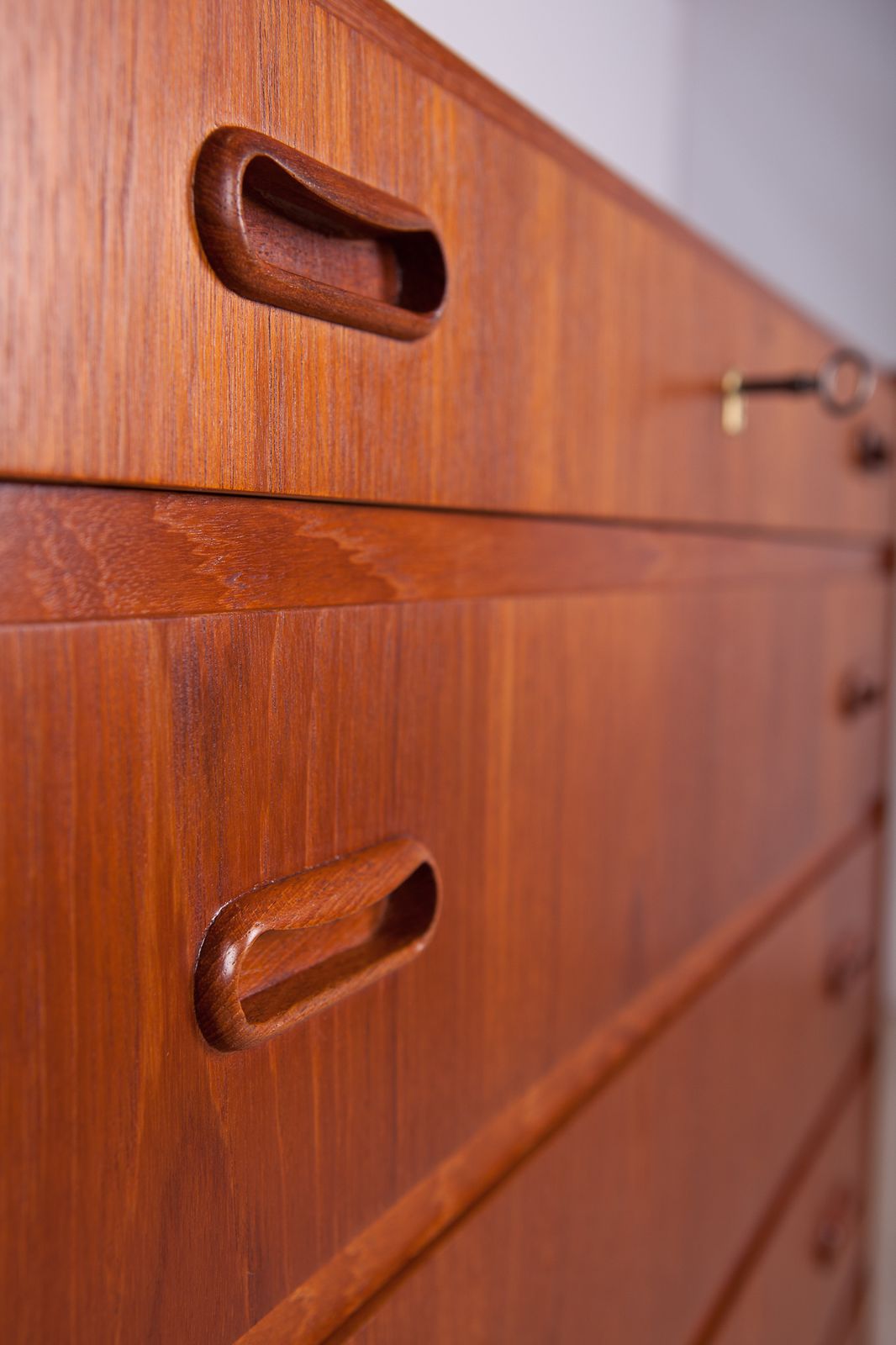 Mid Century Danish Teak Dresser, 1960s photo vinterior