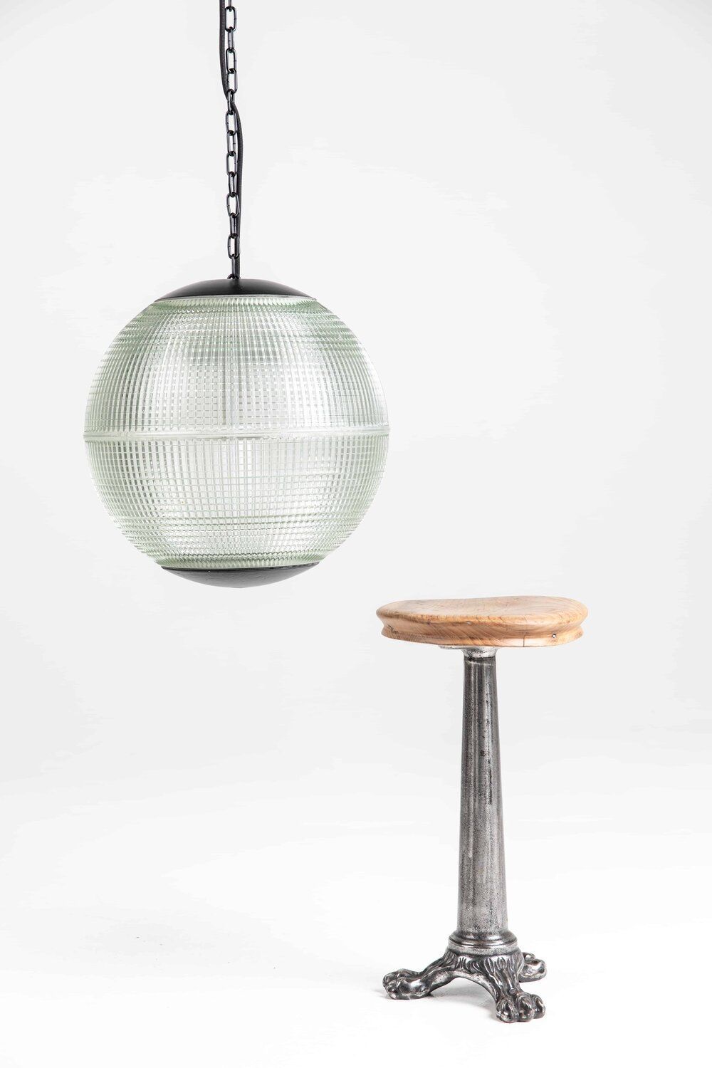photo furniture Holophane Globe   40cm Glass Parisian Street Pendant Lights