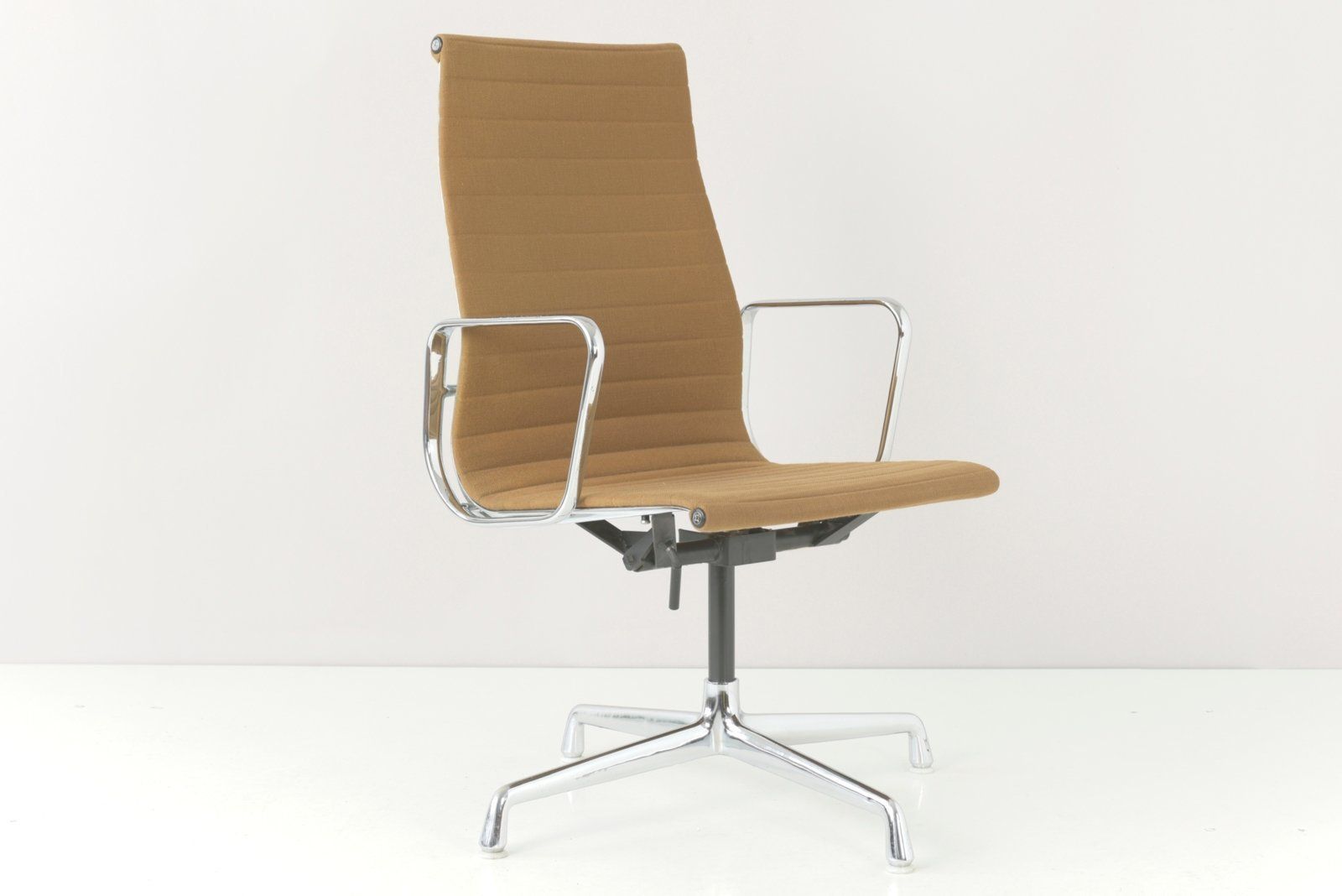 photo for sale Alu Group Conference Chair By Charles & Ray Eames For Vitra, 1958