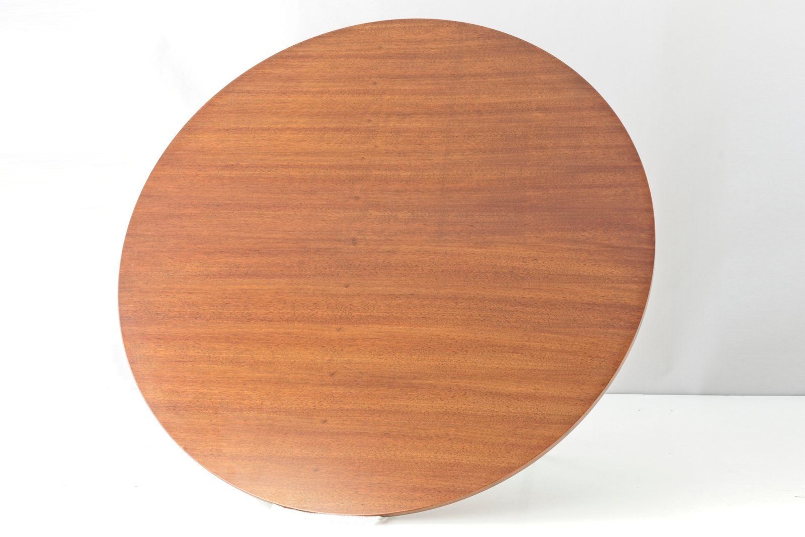 Swiss Round Conference Table By Florence Knoll Bassett For Knoll Inc. / Knoll International, 1960s photo Furniture