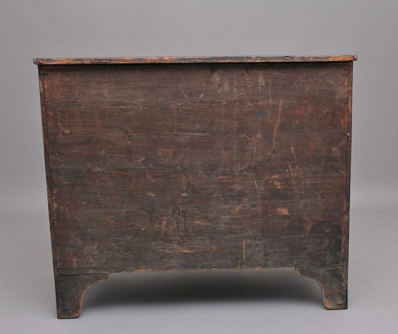 18th Century Mahogany Serpentine Chest Of Drawers photo buy