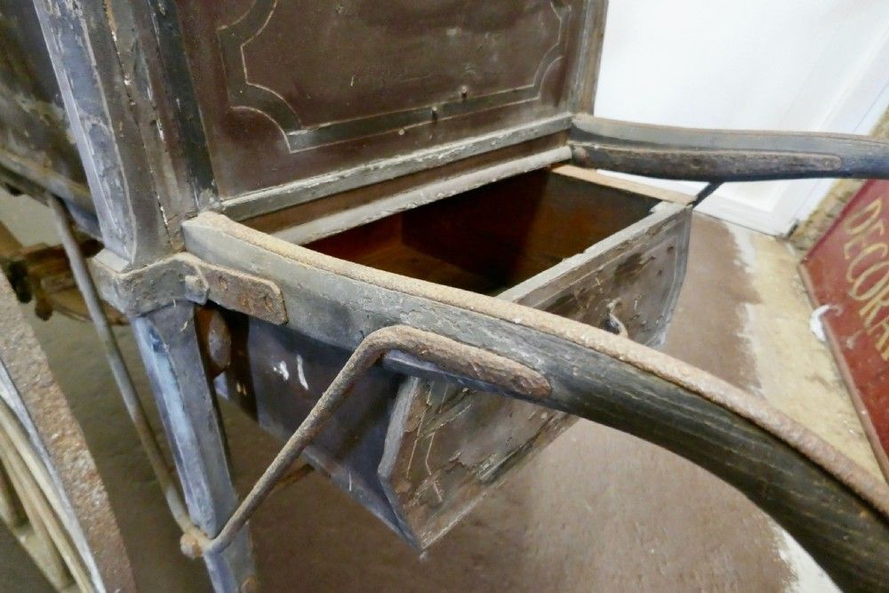 photo furniture 19th Century Hovis, Grocery And Post Office Delivery Hand Cart