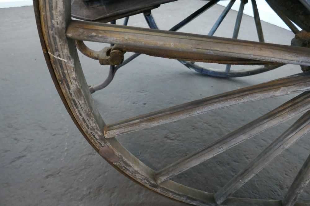 photo vinterior 19th Century Hovis, Grocery And Post Office Delivery Hand Cart