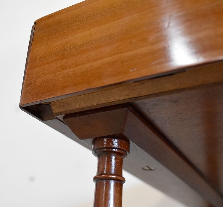 photo buy Small Powder Table In Mahogany, "Escalier De Cristal" Manufacture, Louis XVI Style, Late 19th Century
