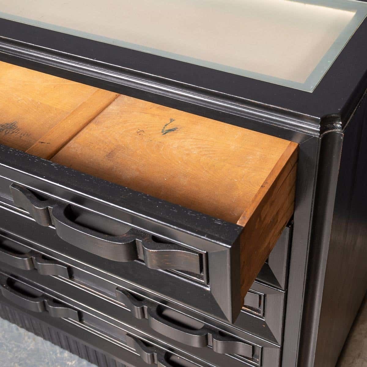 photo vinterior 20th Century Italian Ebonised Chest Of Drawers With Display Top C1930