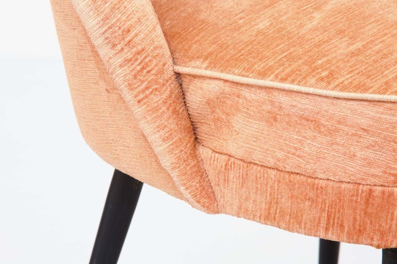 Set Of Three Lounge Chairs In Pink Velvet By Carlo Pagano For Arflex photo vinterior
