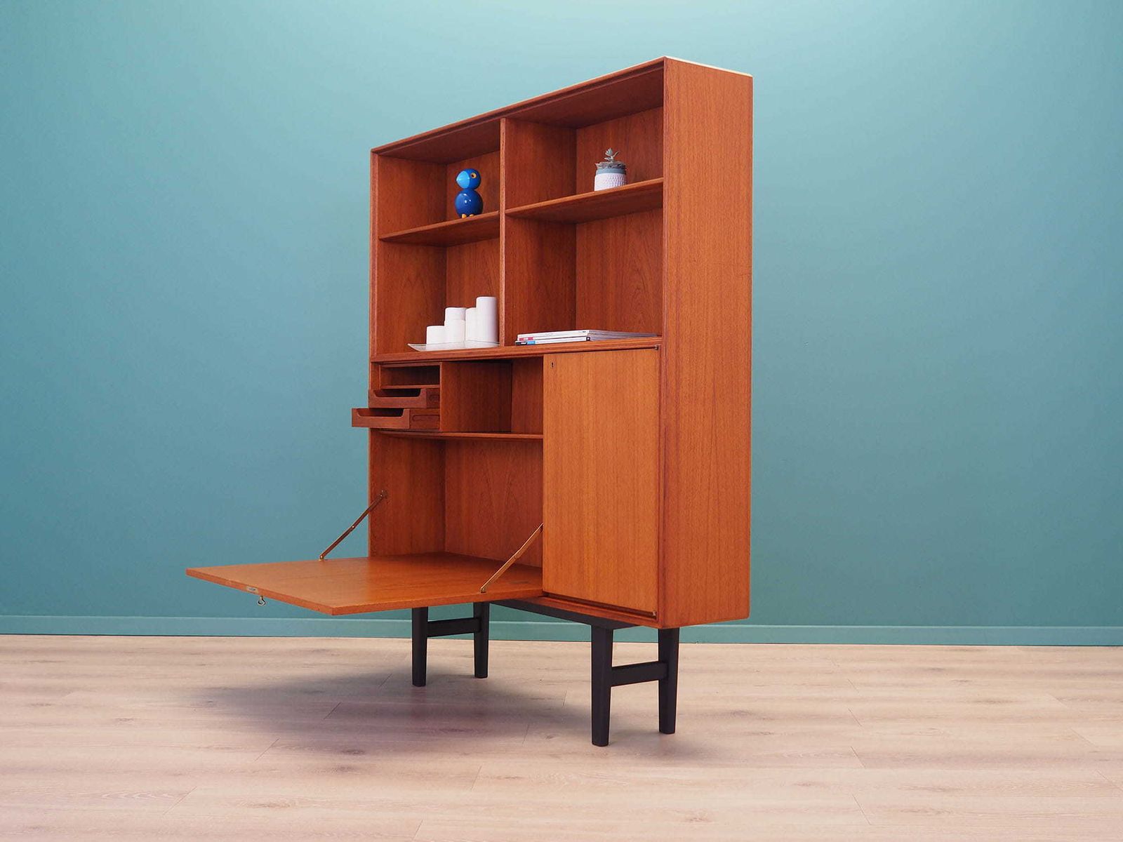 Teak Bookcase, Scandinavian Design, 1960s, Designer: Bertil Fridhagen, Production: Bodafors photo buy