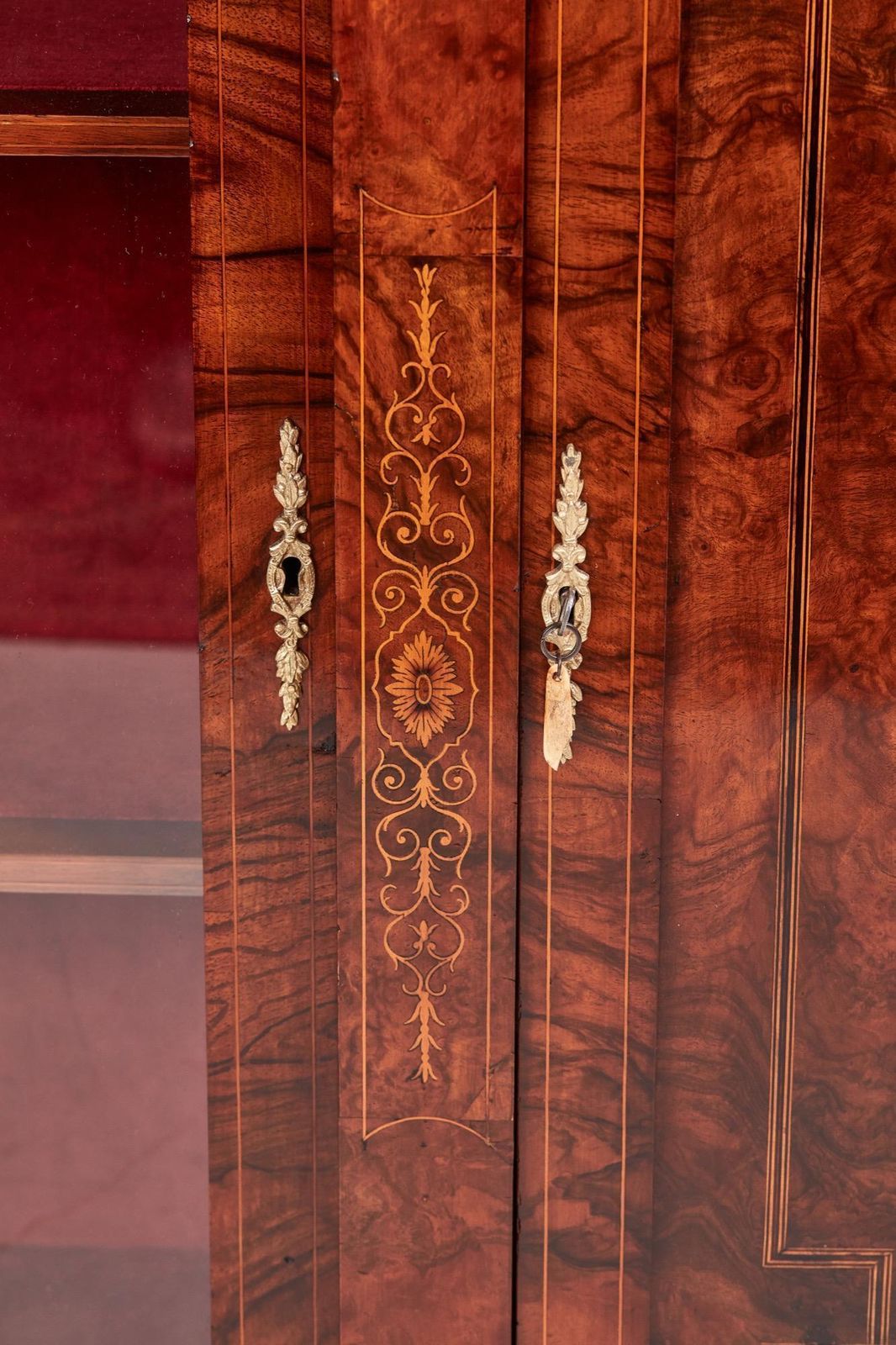 Fine Quality 19th Century Victorian Burr Walnut Inlaid Credenza/Sideboard photo Furniture