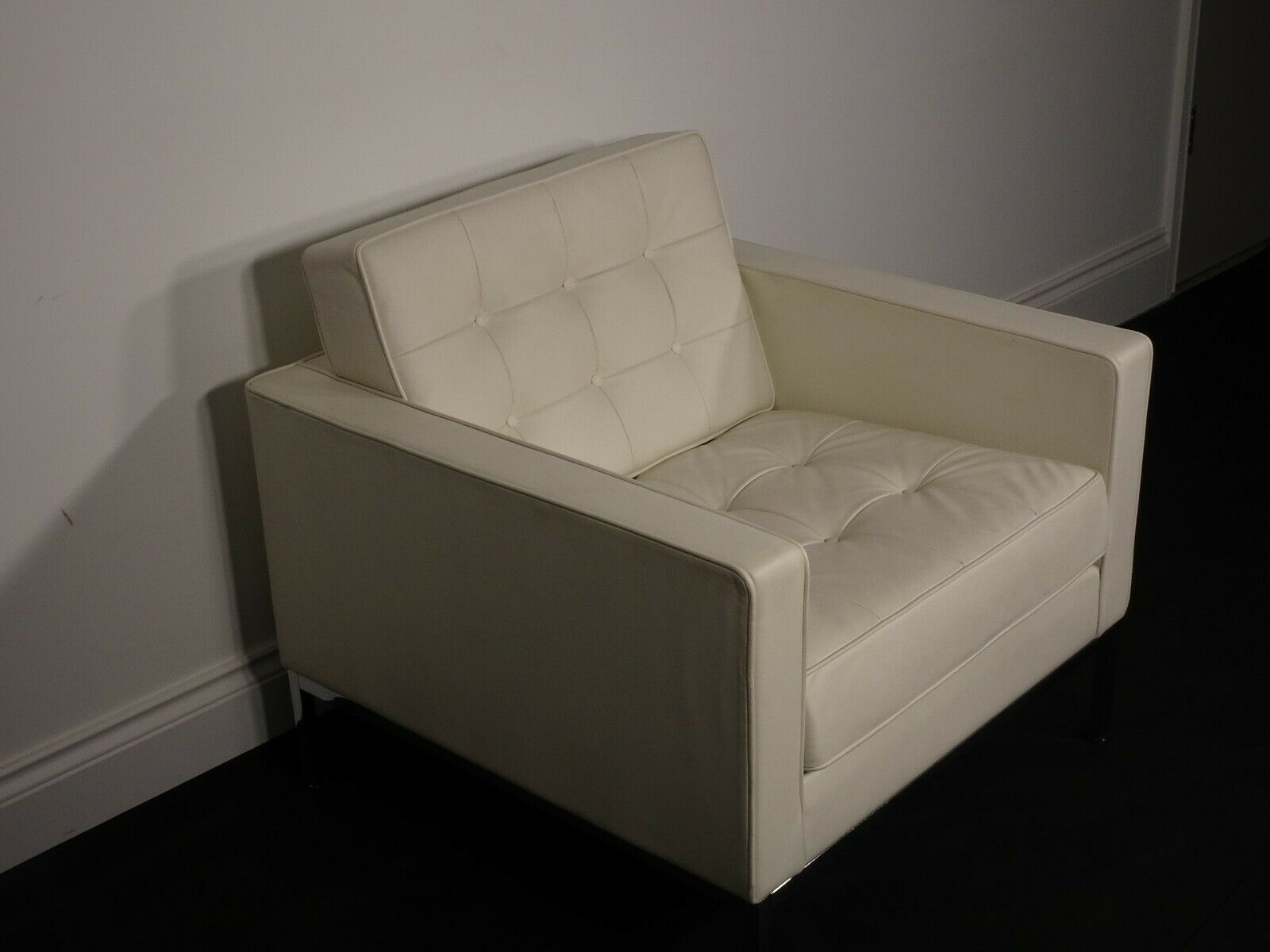Stunning Genuine Florence Knoll 1954 Lounge Chair In Luxurious Leather. photo Furniture