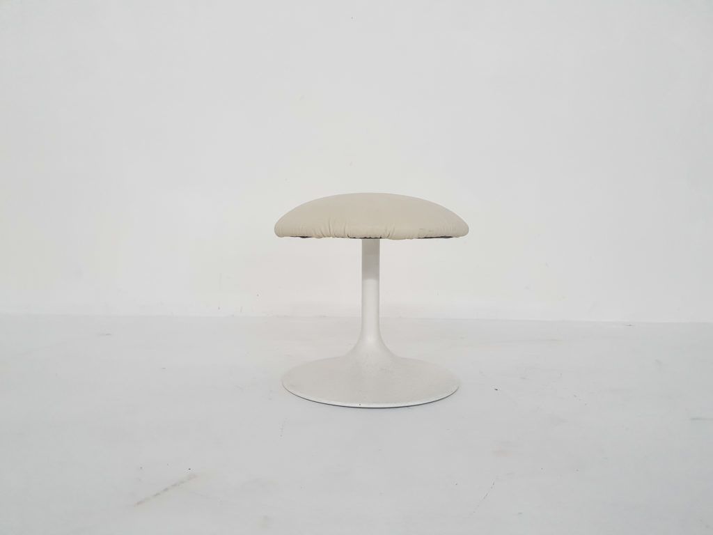 Vintage Tulip Kruk, In De Stijl Van Saarinen, Ca. Jaren 1960