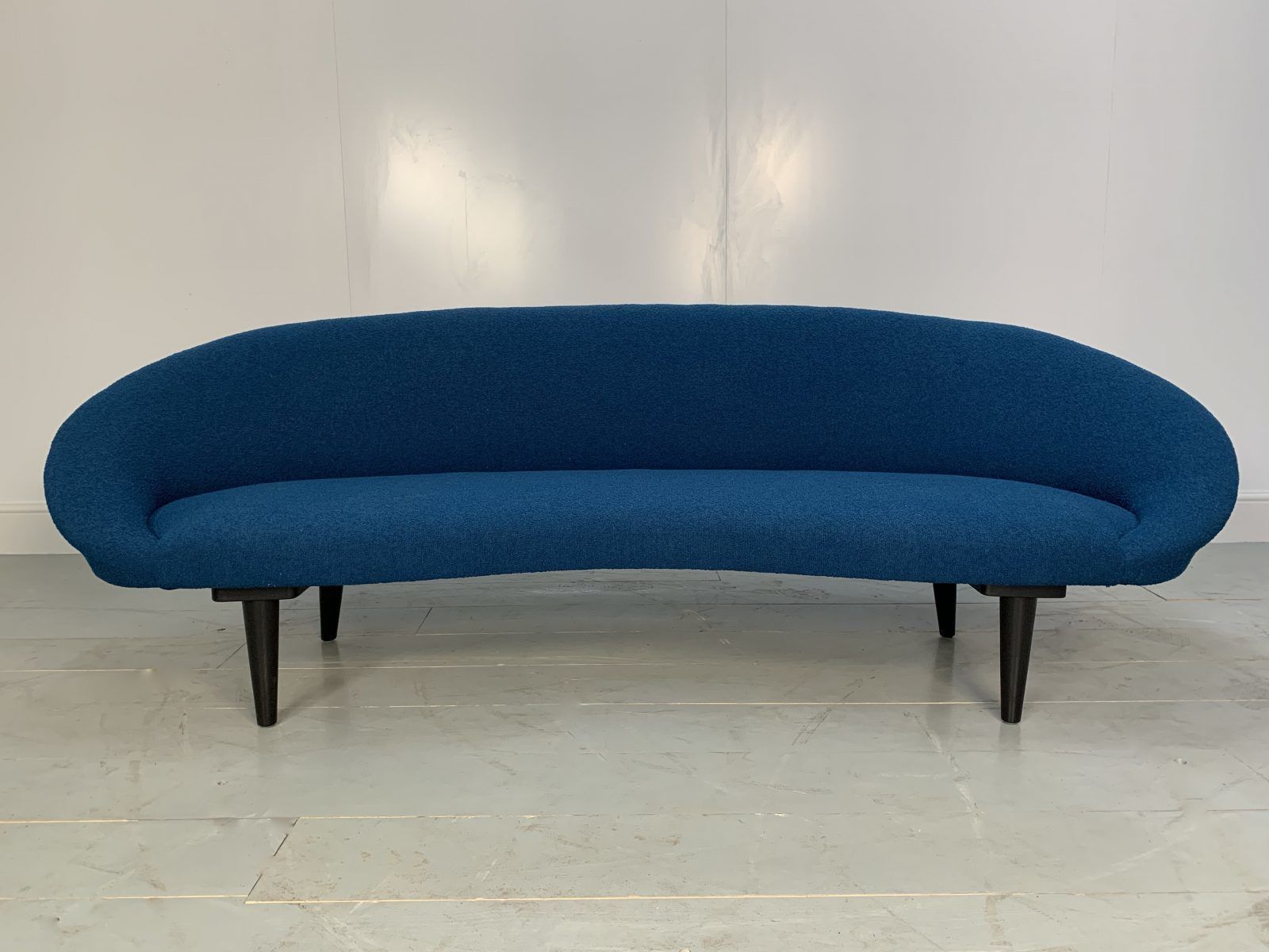 George Smith Tom Dixon Sofa – “Bean” – 4 Seat Sofa In Mid Blue Bute “Tiree” Woollen Boucle photo for sale