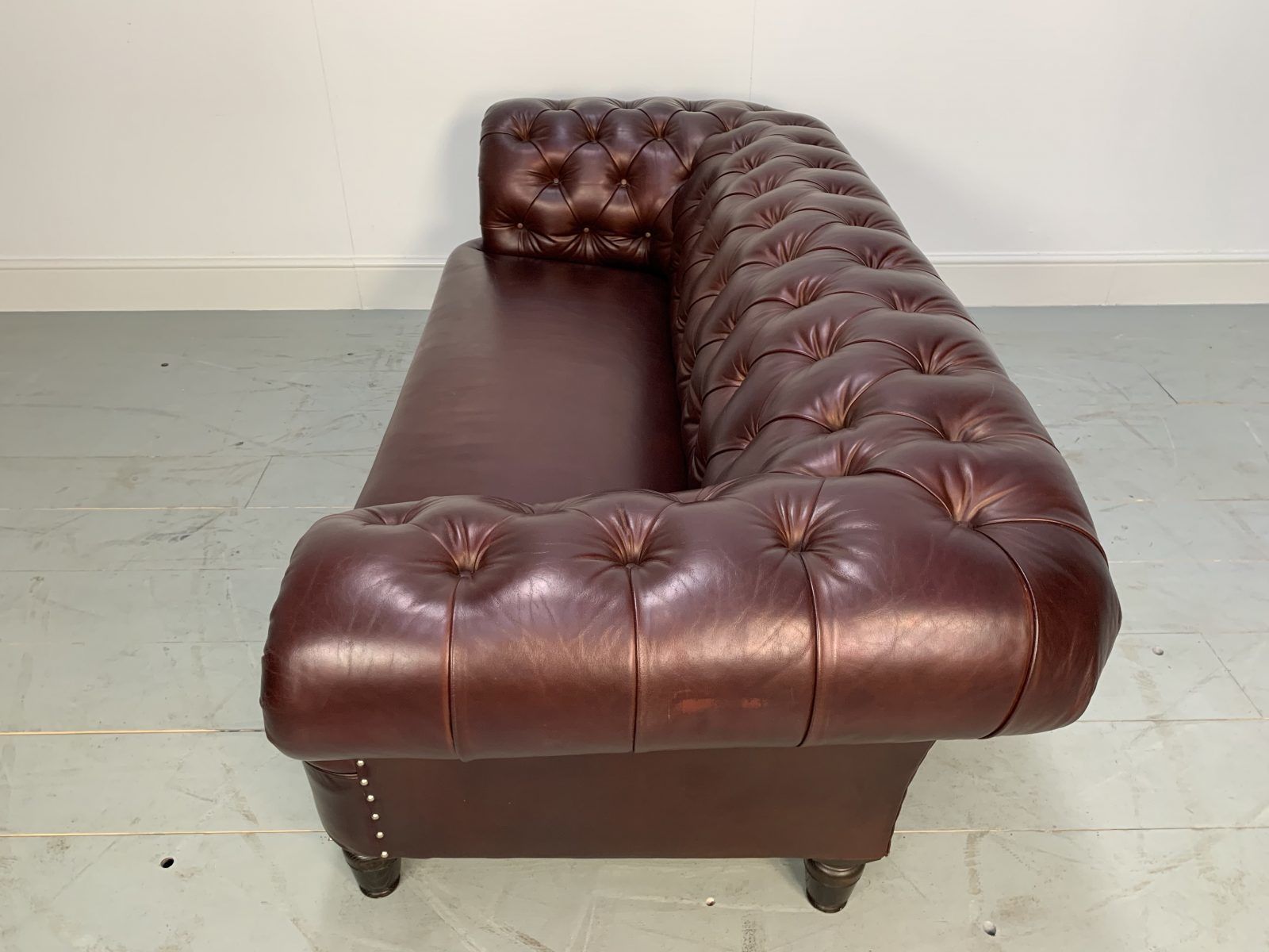 photo furniture George Smith Leather Sofa Early Victorian Chesterfield  Buttoned Sofa In Cinnamon Leather
