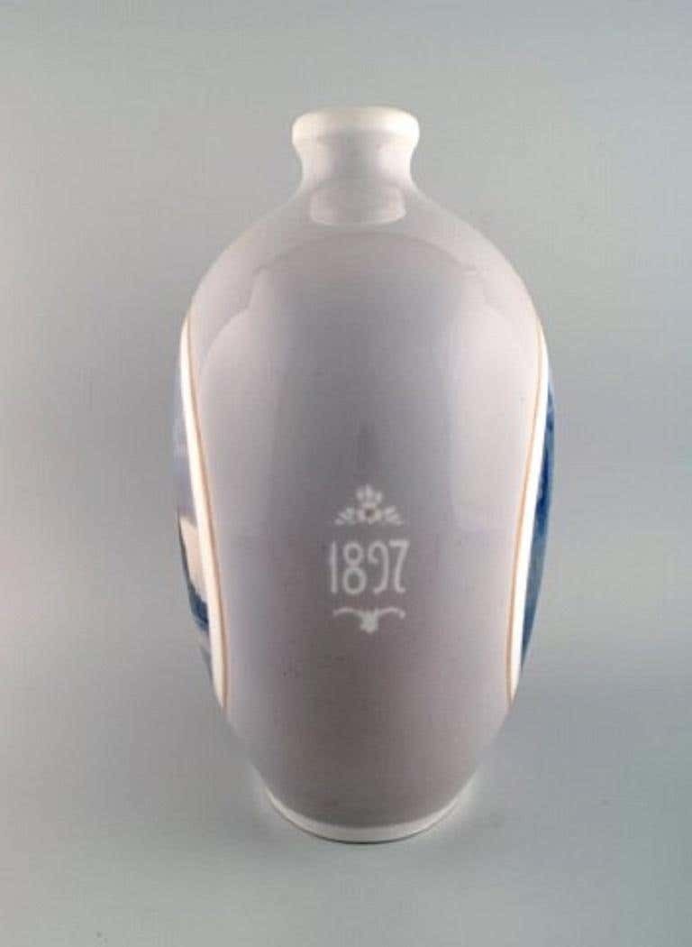 Arthur Boesen For Royal Copenhagen, Large Unique Vase In Hand Painted Porcelain photo vinterior