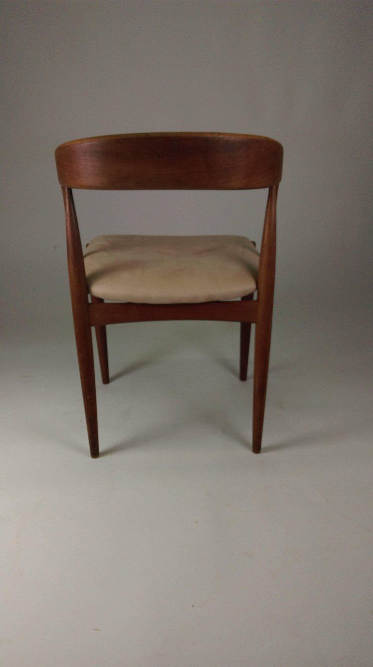 1960s Set Of Two Danish Johannes Andersen Model 16 Side Chairs In Teak photo vinterior