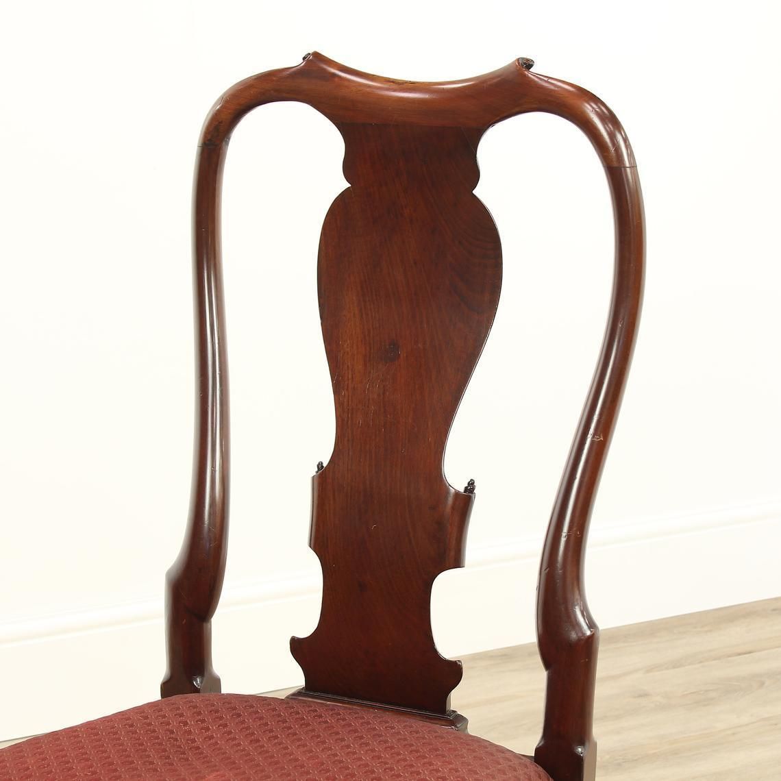 George 1st Mahogany Chairs (Circa 1720). photo vinterior