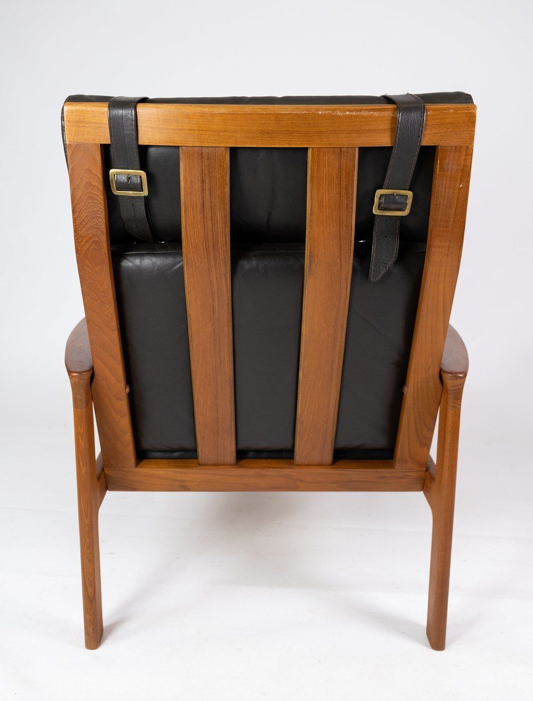 Armchair And Stool In Teak Upholstered With Black Leather Designed By Arne Vodder And Manufactured By Komfort In The 1960s. photo buy
