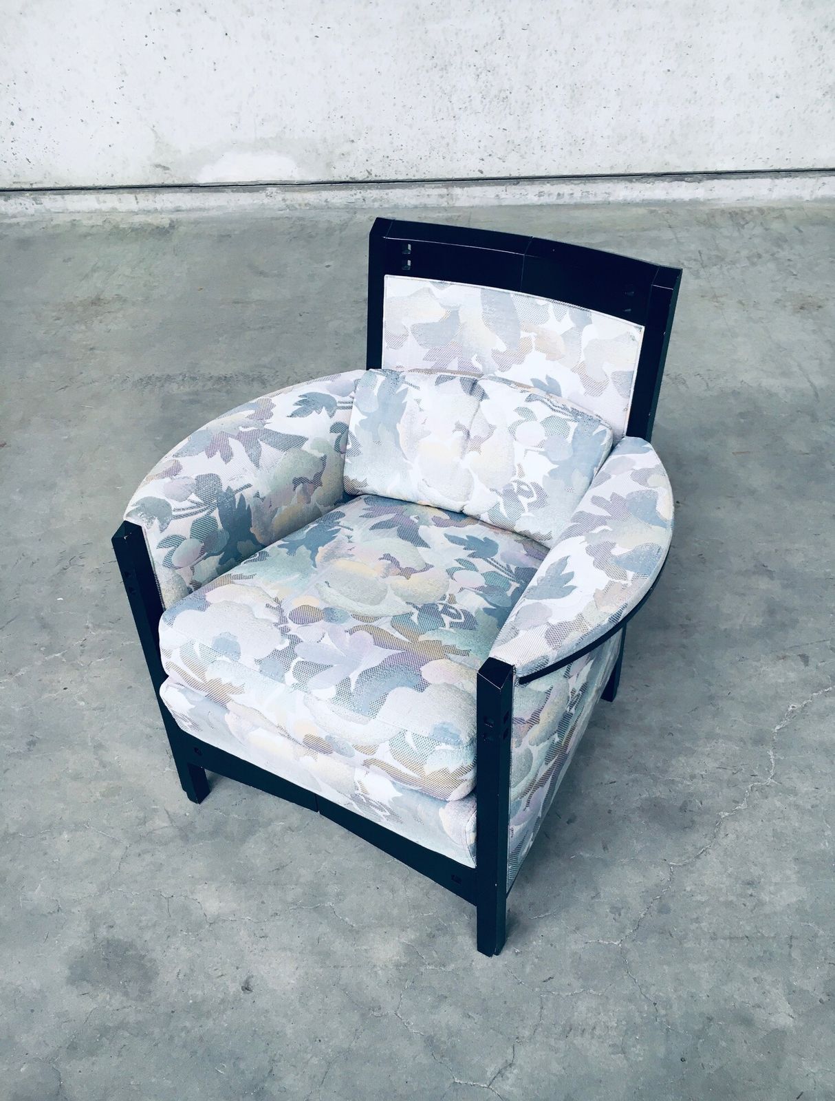 Galaxy 'Peggy' Low Armchair Set By Umberto Asnago For Giorgetti, Italy 1990s photo vintage