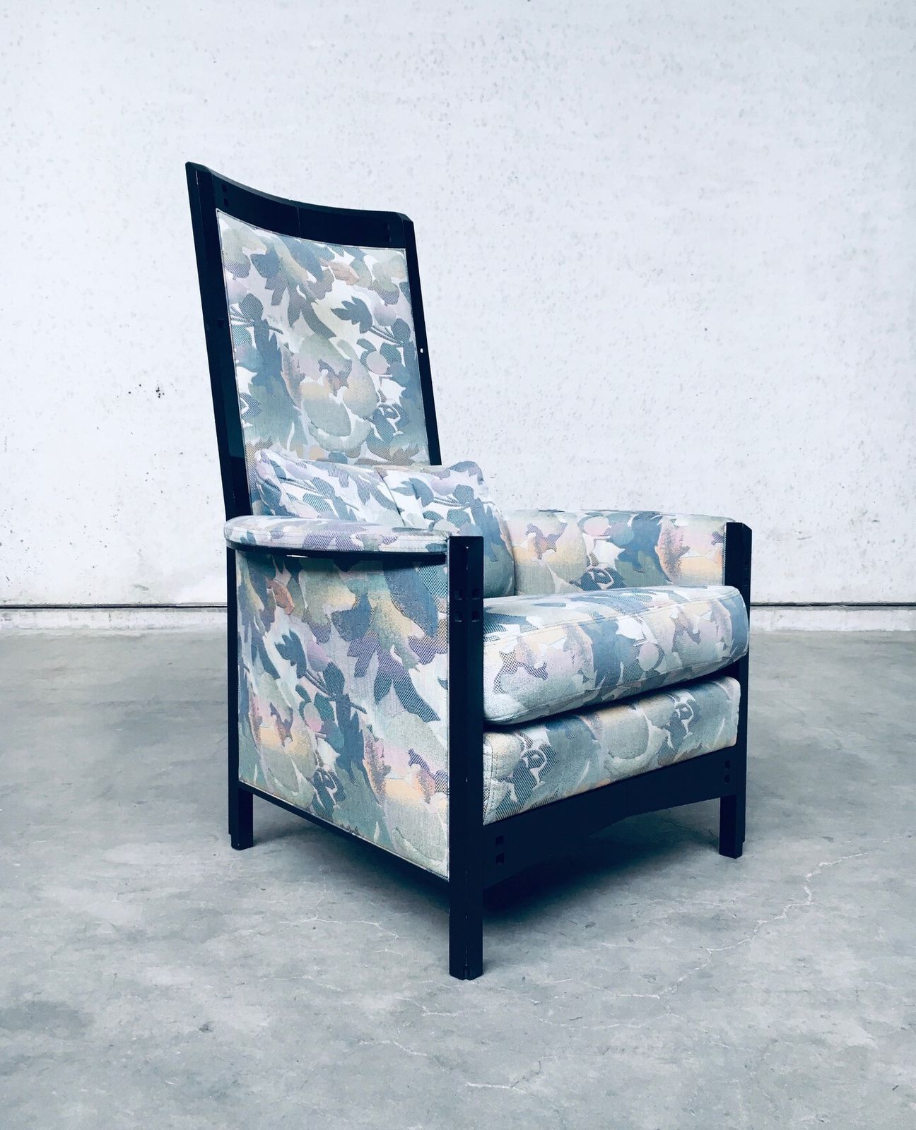 Galaxy 'Peggy' High Armchair By Umberto Asnago For Giorgetti, Italy 1990s photo vintage