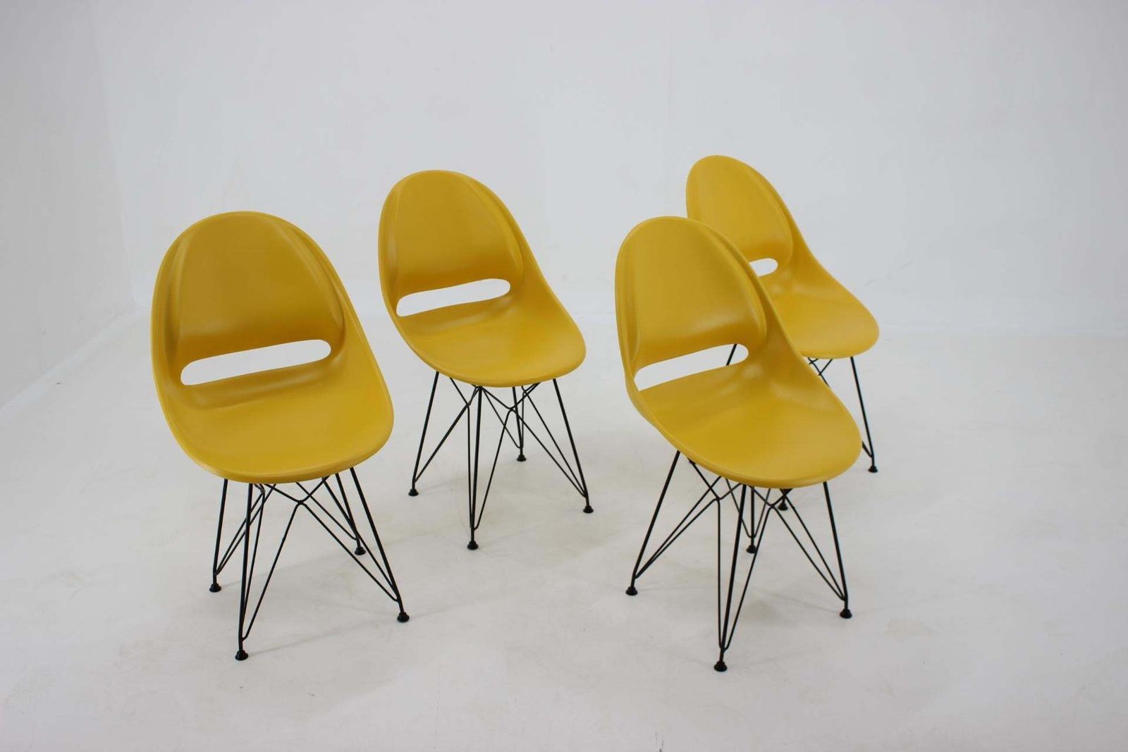 Set Of 4 Midcentury Yellow Design Fiberglass Dining Chairs By Mnavratil 1960s photo Furniture