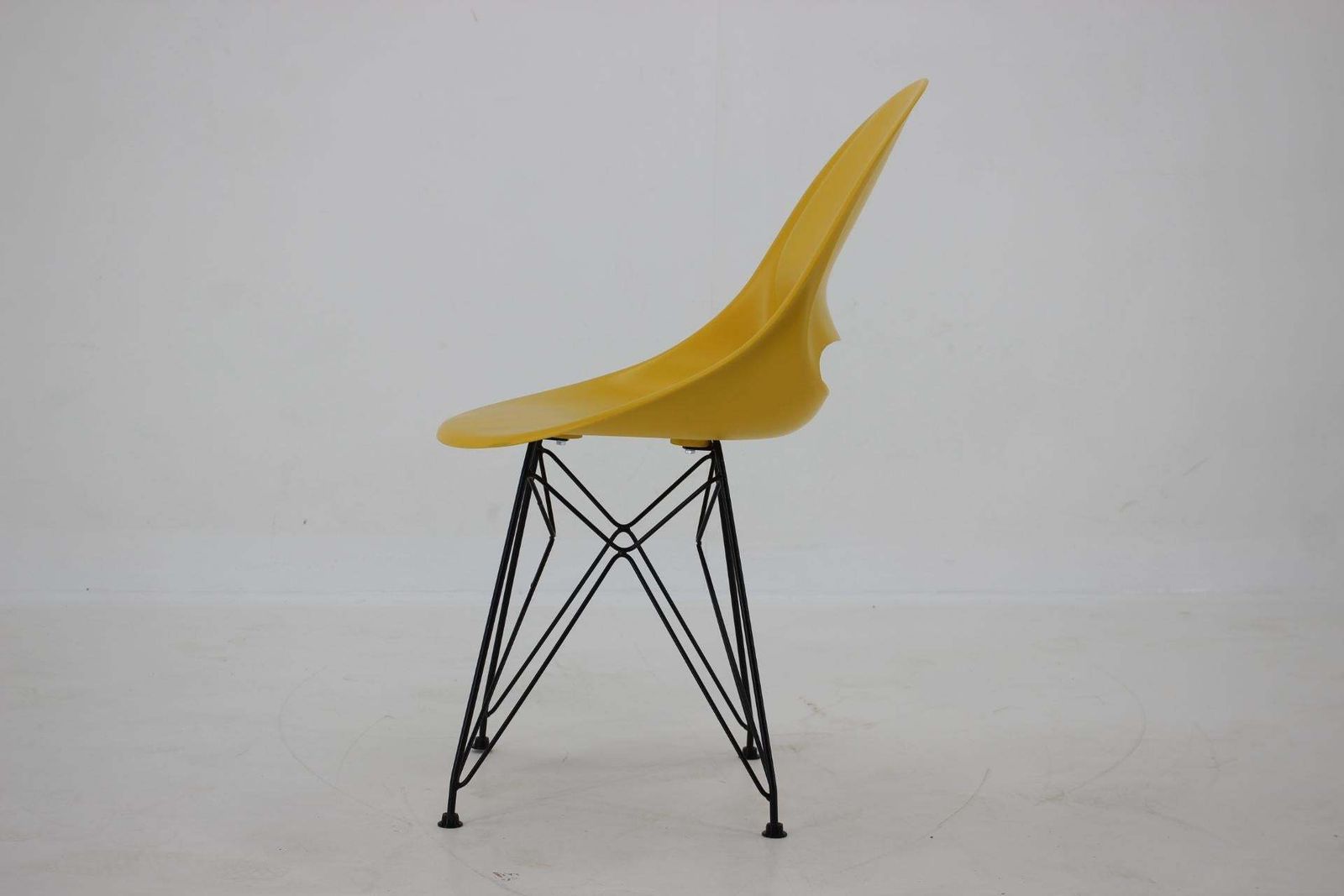 photo for sale Set Of 4 Midcentury Yellow Design Fiberglass Dining Chairs By Mnavratil 1960s