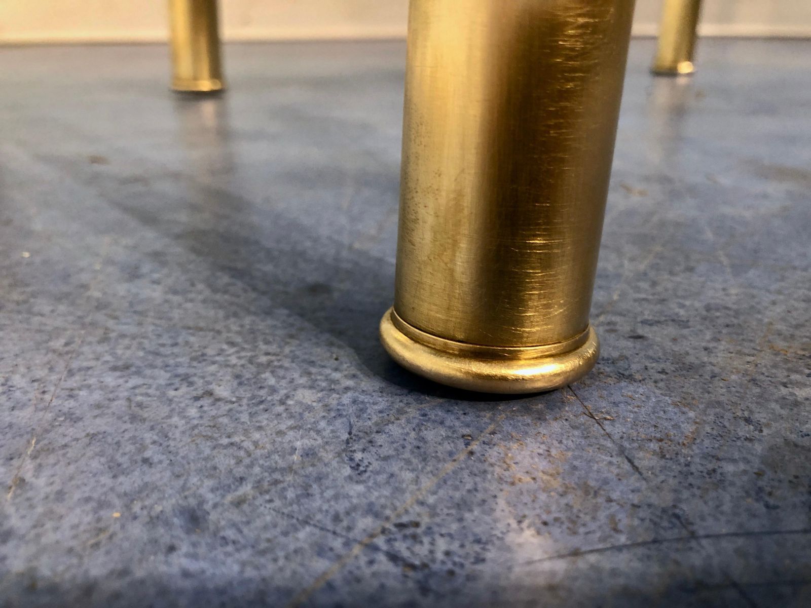 photo vintage Italian Mid Century Modern Brass And Smoked Glass Nesting Tables, 1970s