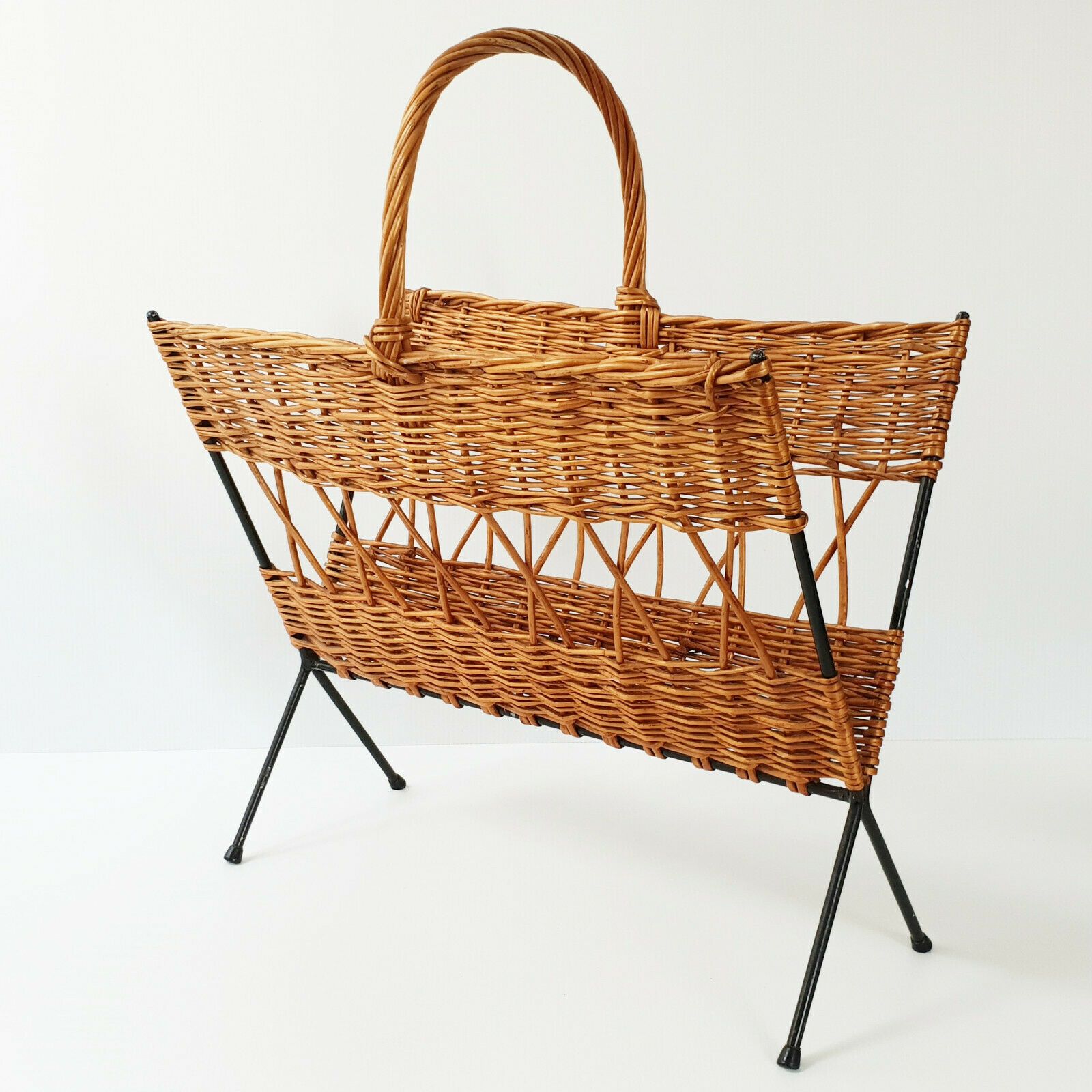 Groot Vintage Tijdschriftenrek Uit De Jaren 1950, Rattan En Staal – Rockabilly Stijl