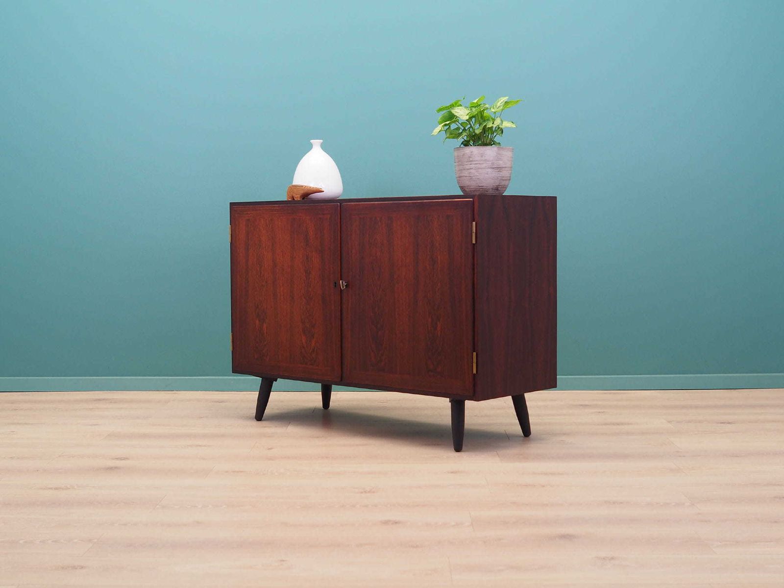 Rozenhout Dressoir, Deens Design, Jaren 1970, Fabrikant: Hundevad & Co photo Meubels