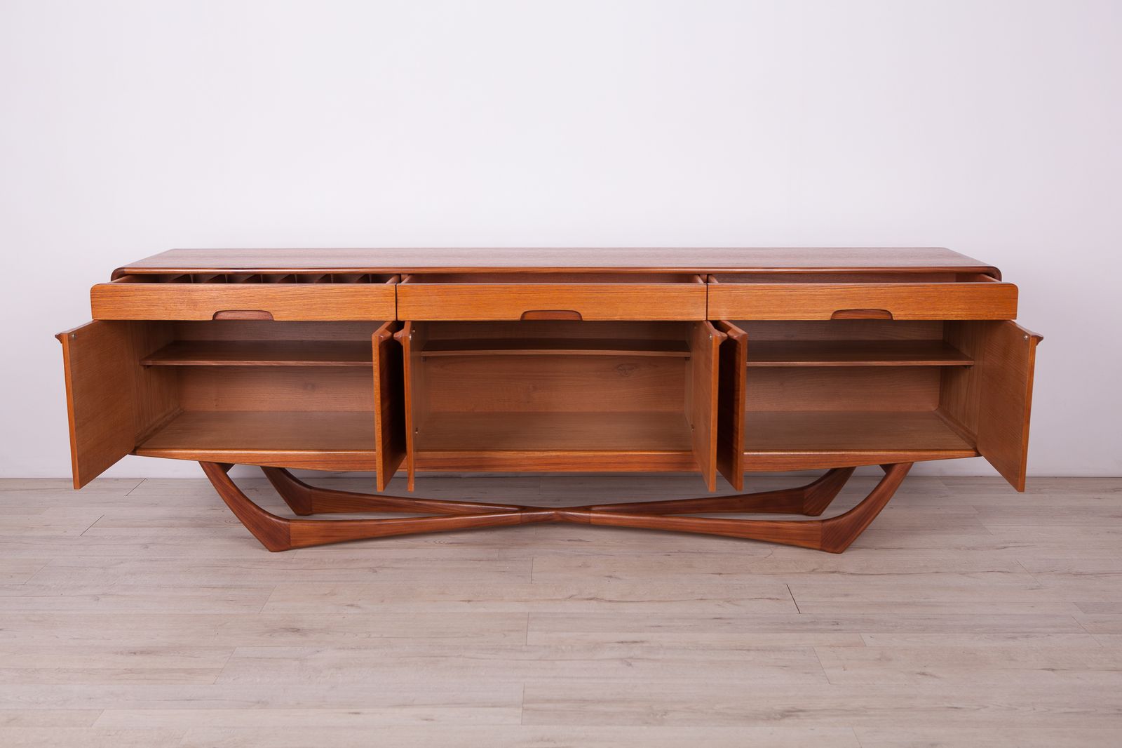 photo vinterior Teak Sideboard From Beithcraft, 1960s