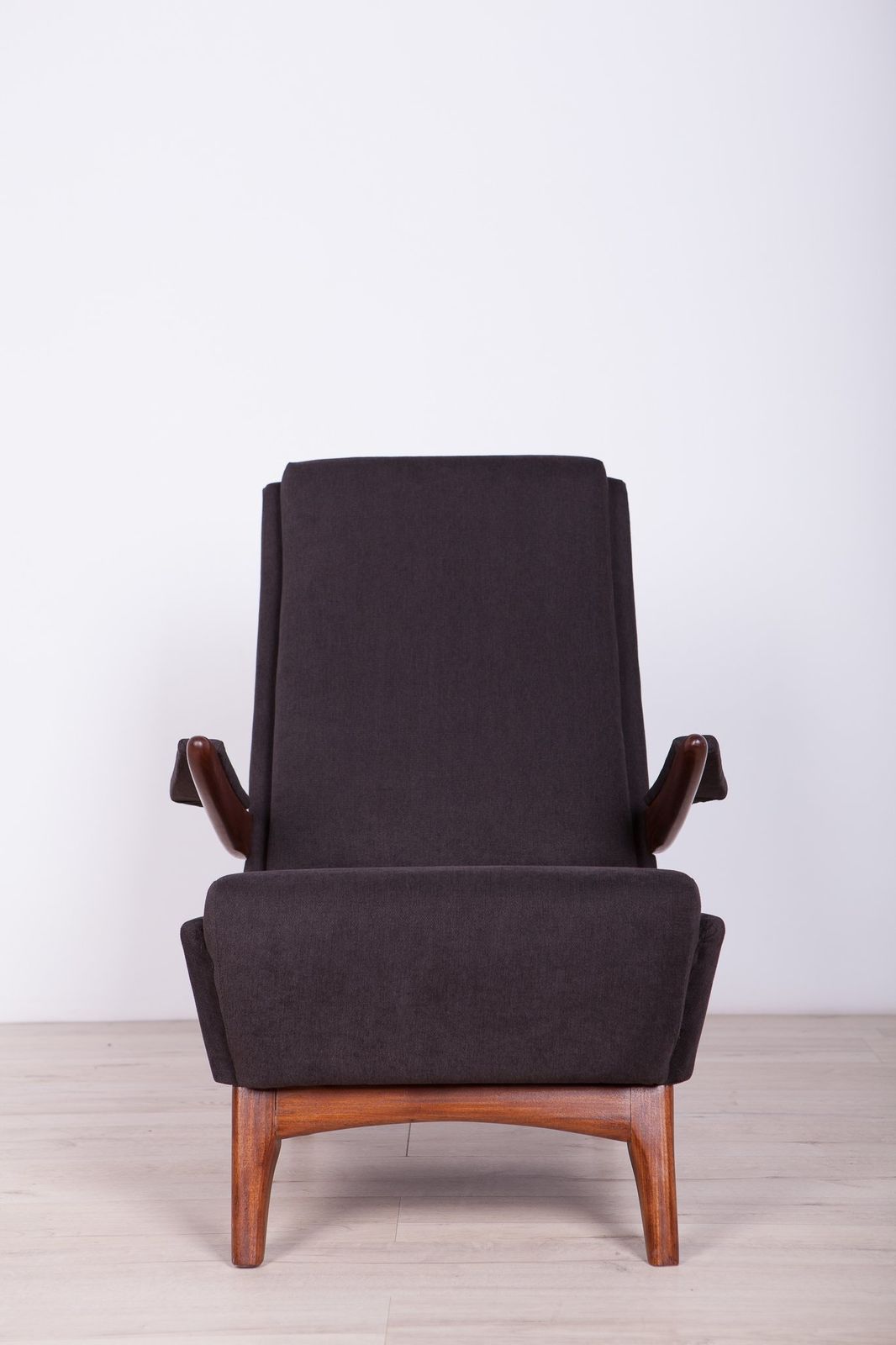 Armchair From Greaves & Thomas, 1960s photo 600.0