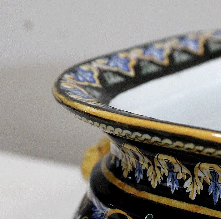 Gien Earthenware Planter With Polychrome Decorations, Late 19th / Early 20th Century photo vinterior