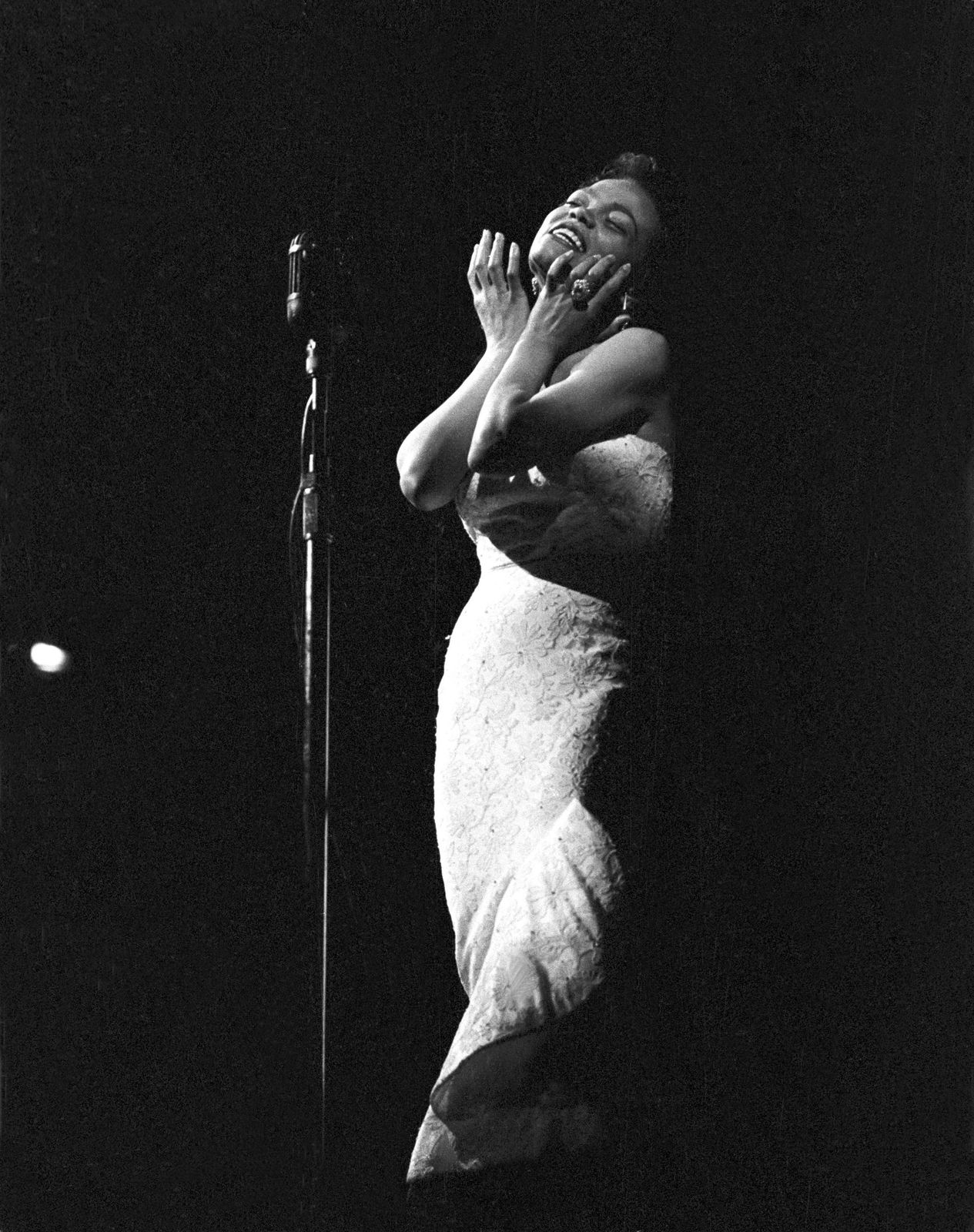 ' Photo Of Eartha Kitt ' By Michael Ochs