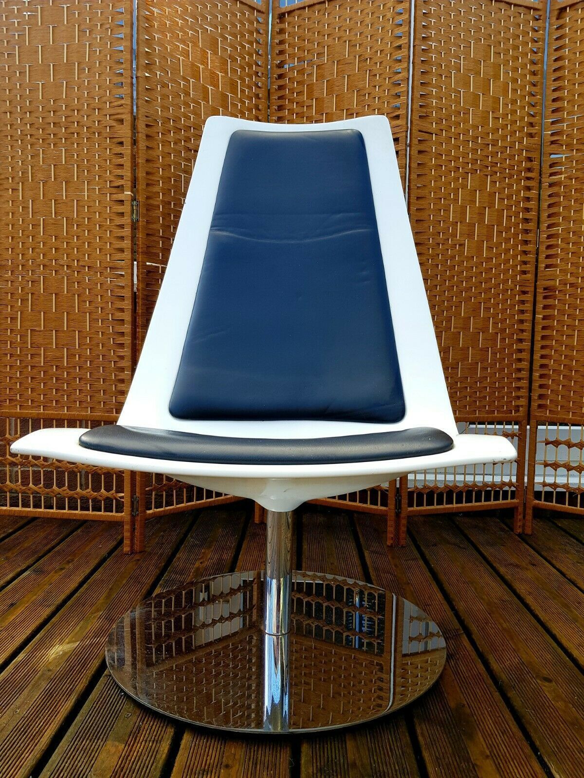 A Very Rare Xpo Mid Century Swivel Chair In Lacquered Steel