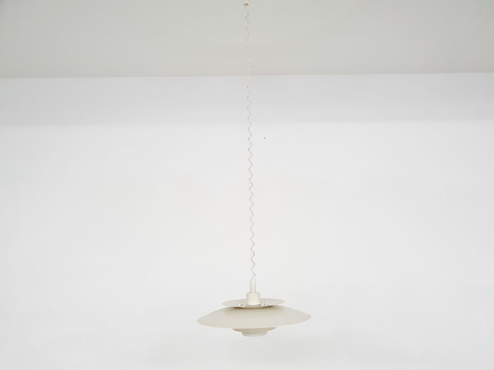 Simon P. Henningsen Voor Lyskaer Belysning Hanglamp, Model 4815 photo vinterior