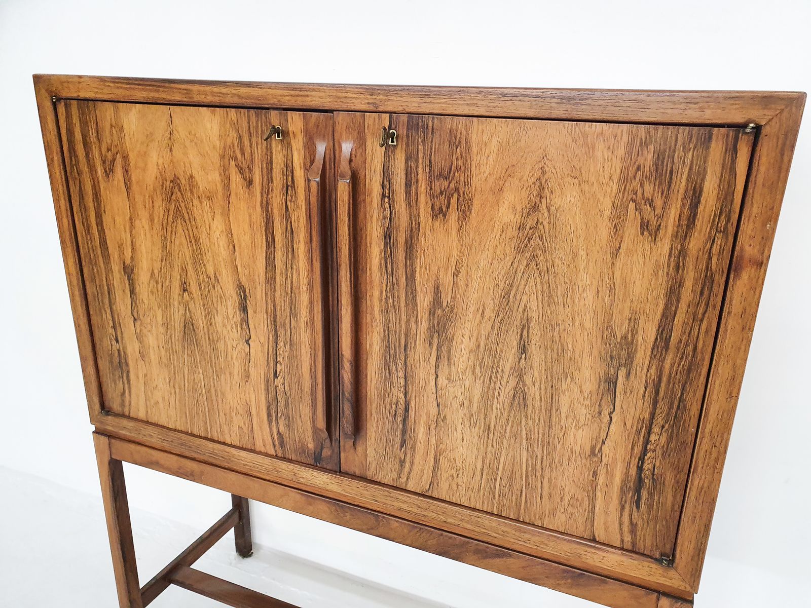 Palissander Barkast Van Torbjørn Afdal Voor Mellemstrands Møbelfabrik, Noorwegen, Jaren 1960 photo vinterior