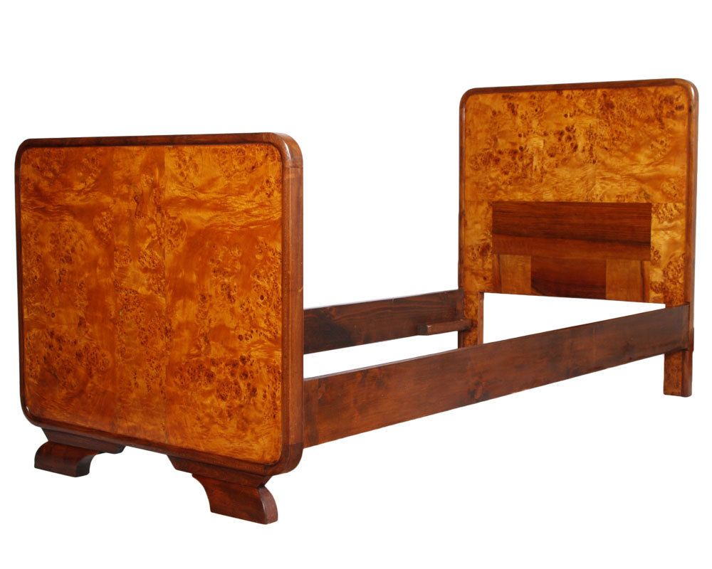 Art Decò Bedroom Set Osvaldo Borsani Manner, Birch And Walnut Burl Period, 1930s photo Furniture