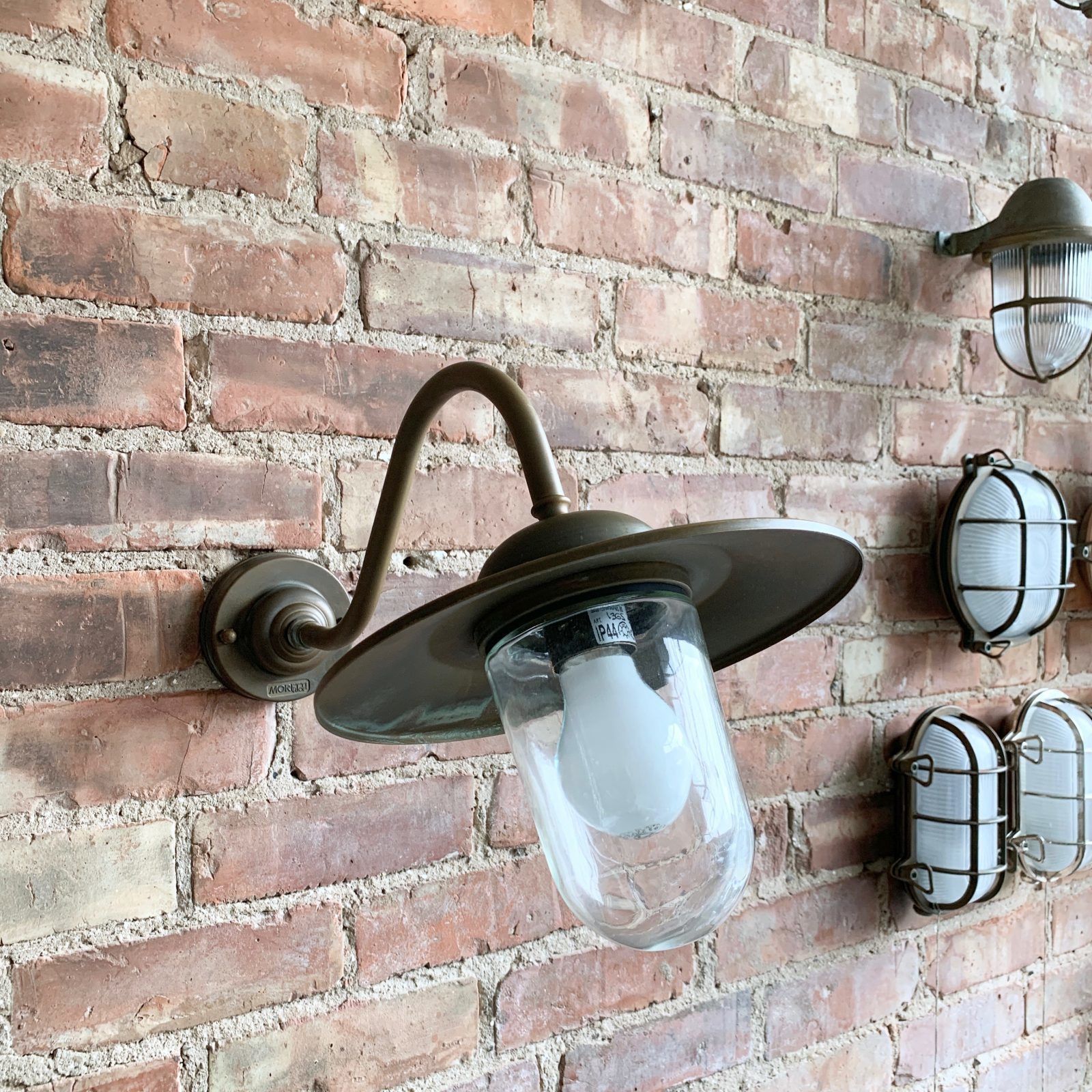 Contemporary Aged Brass 45º Swan Neck Shaded Wall Light photo 230.0