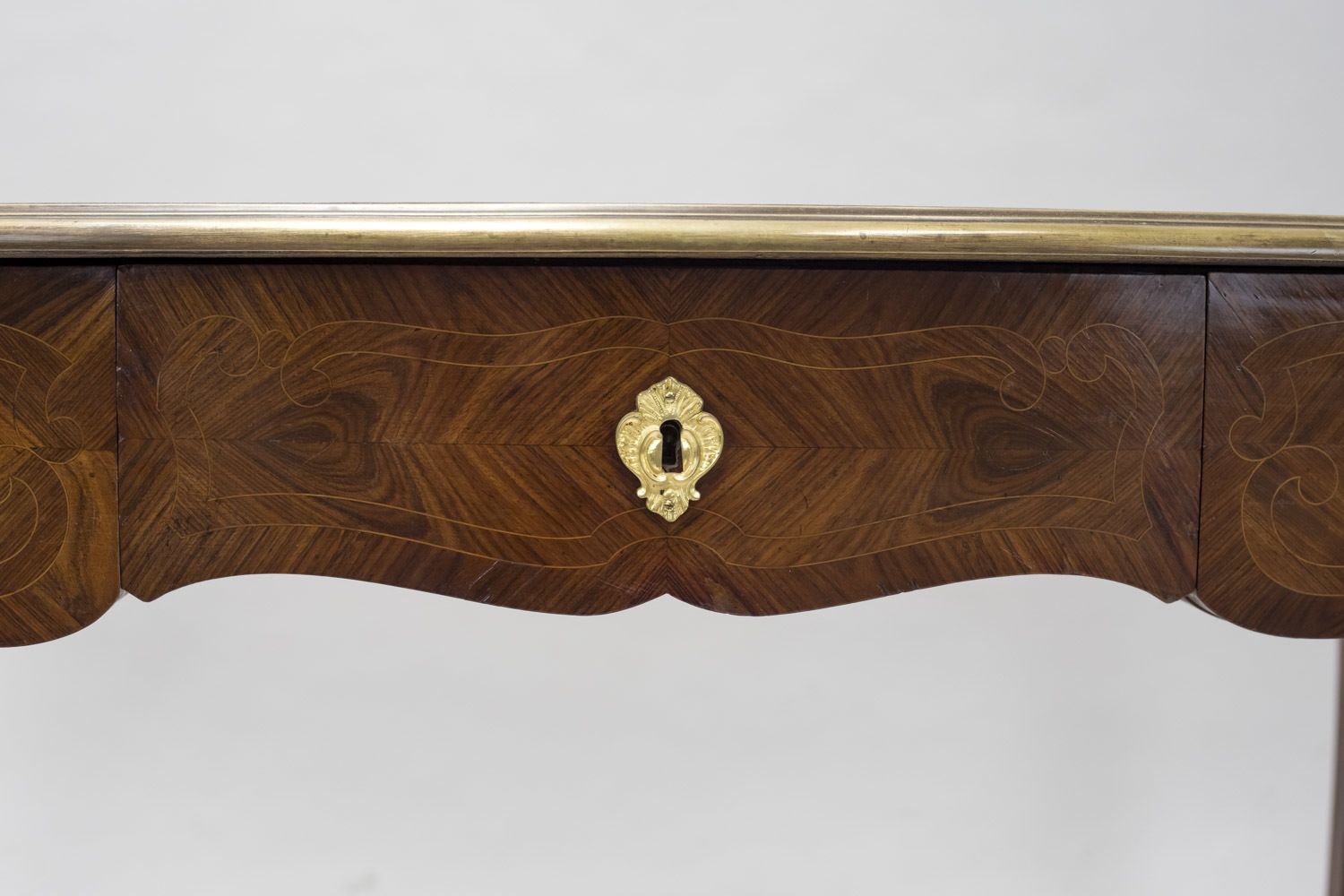 Small Louis XV Style Flat Desk In Violet Wood Marquetry, Circa 1880 photo vinterior