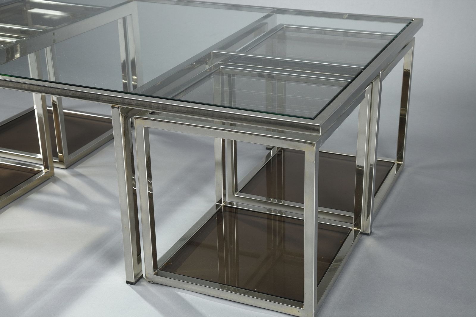 2323.0 Table basse et 4 tables d'appoint amovibles photo