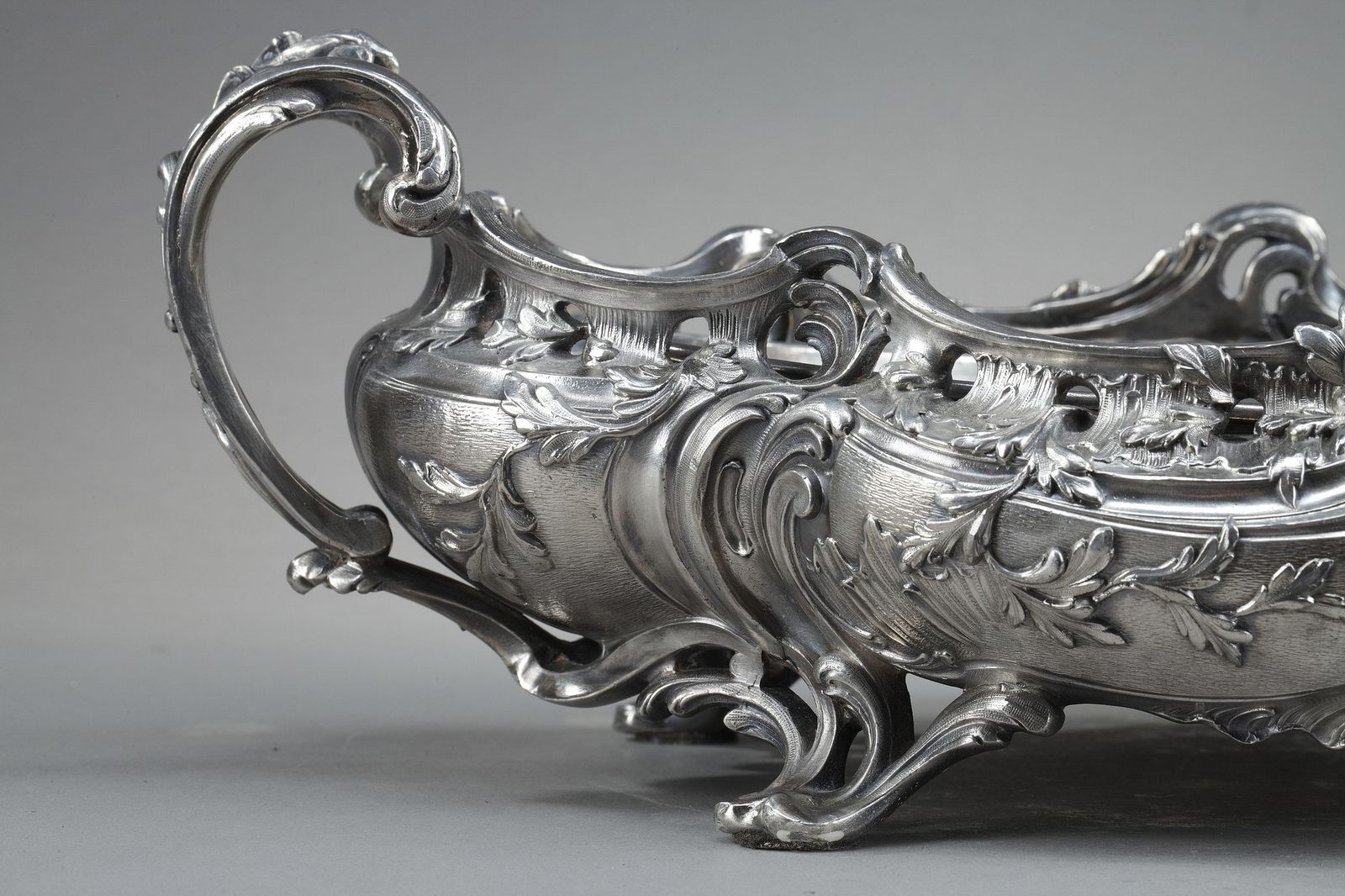 Décoration Jardinière en bronze argenté de style Louis XV, XIXe siècle photo