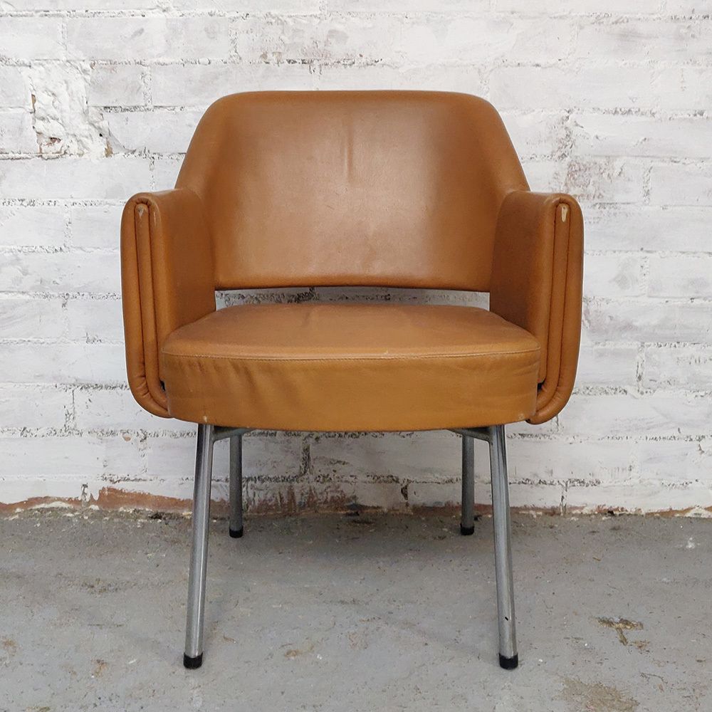 Deauville Leather Vintage Armchair By Marc And Pierre Simon For Airborne, 1960s photo 385.0