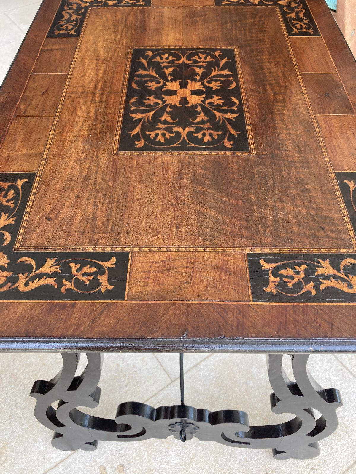 Spanish Early 19th Century Baroque Side Table With Lyre Legs And Marquetry Top photo Furniture