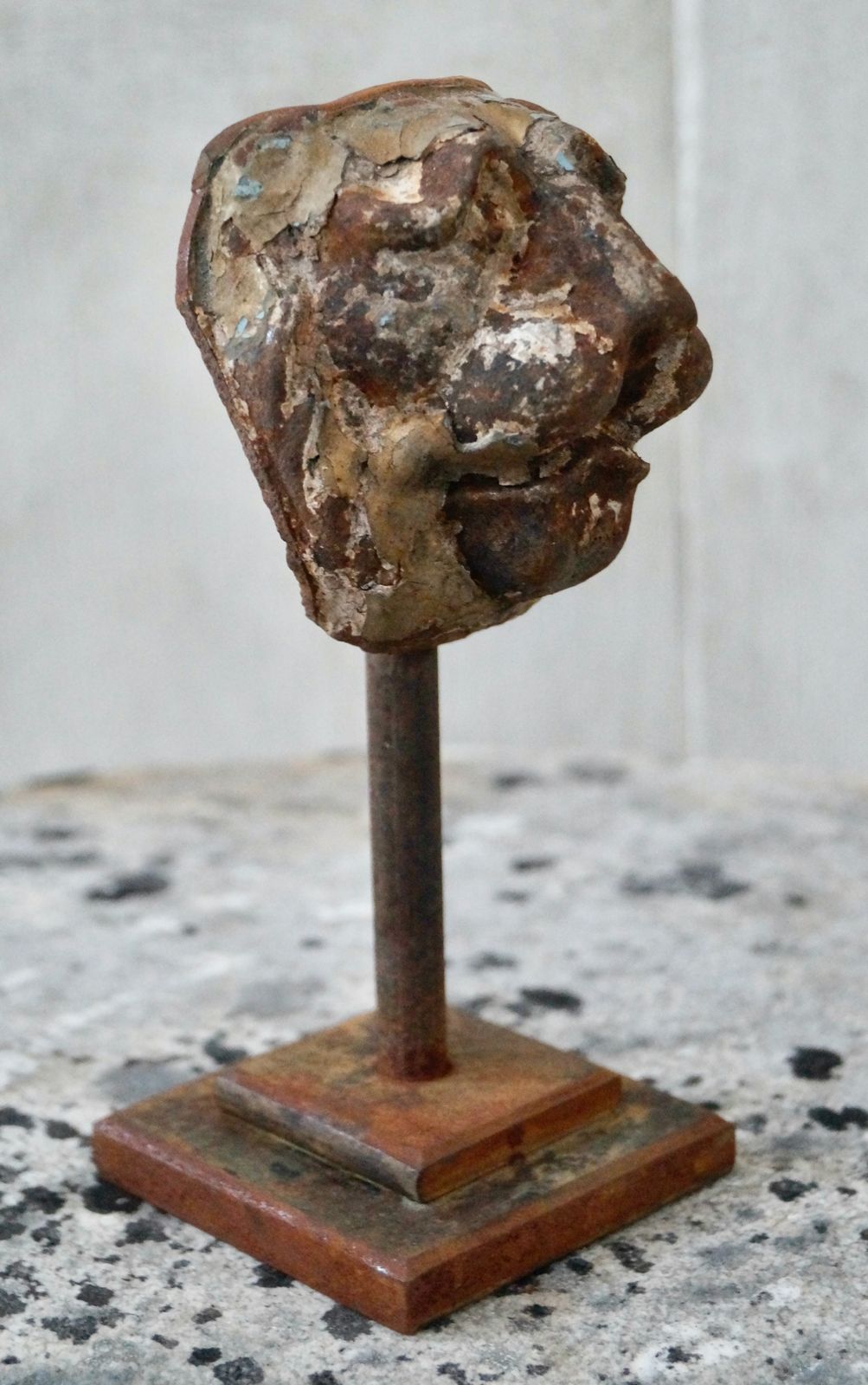 Georgian Cast Iron Lion Mask On Stand photo for sale