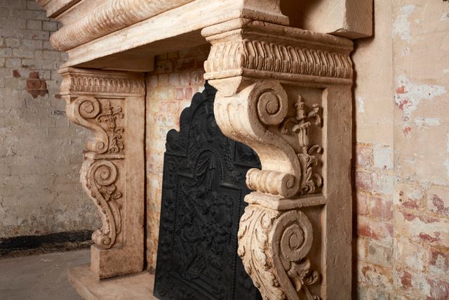 An Impressive 19th Century Italian Stone Surround photo Home Fixtures