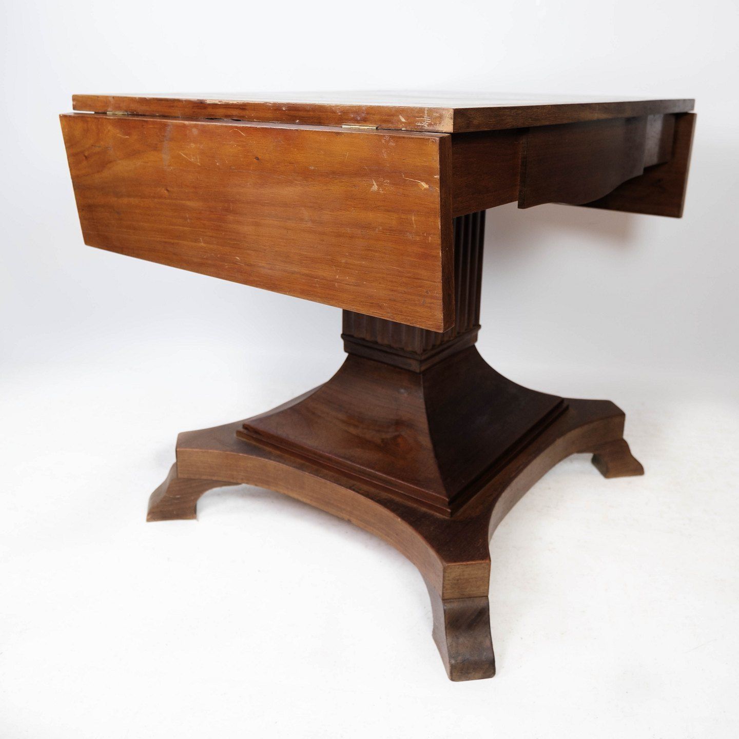 Dining Table Of Mahogany  From The 1920s. photo Furniture