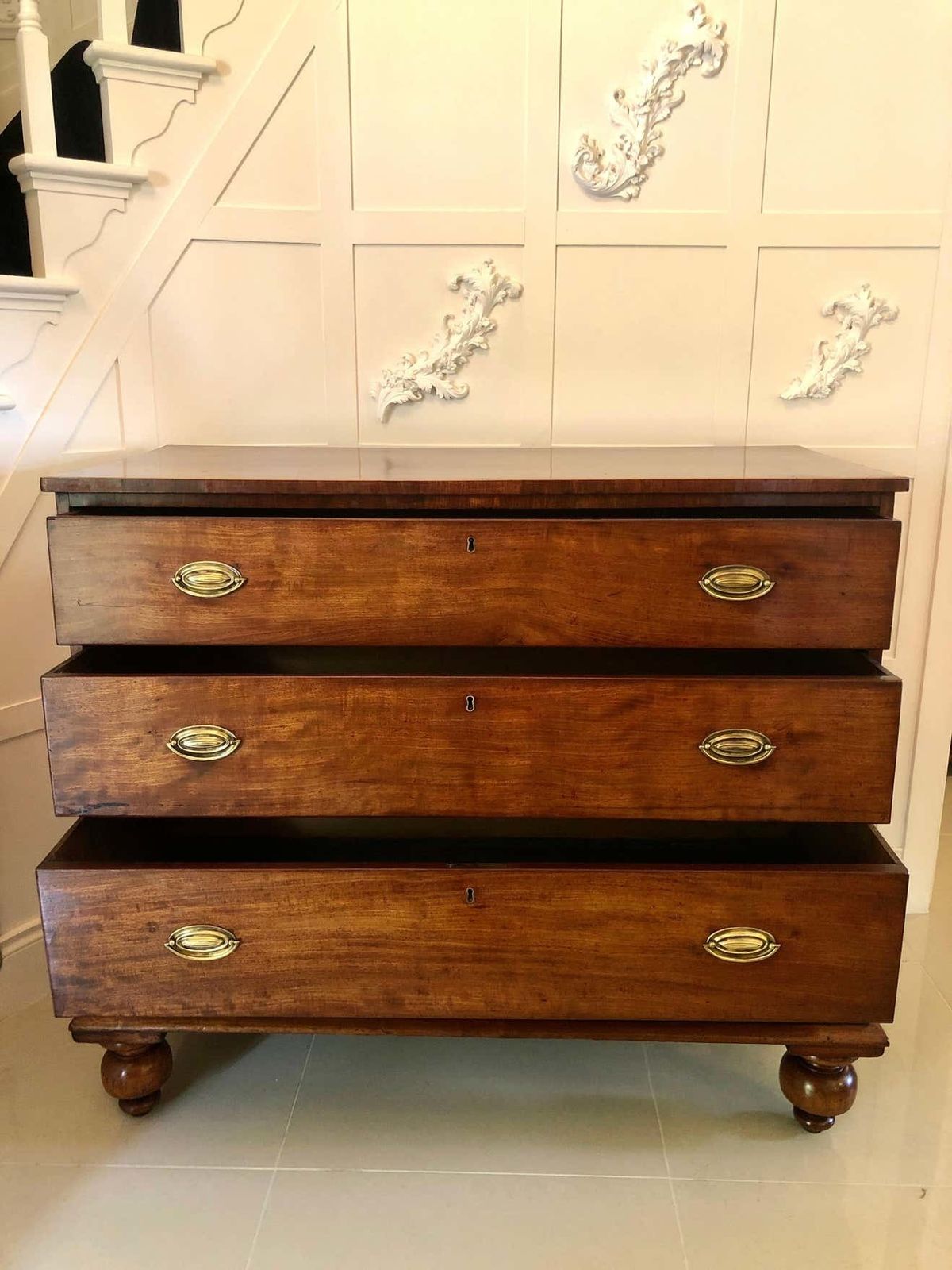 Furniture Antique Victorian Mahogany Chest Of Drawers photo