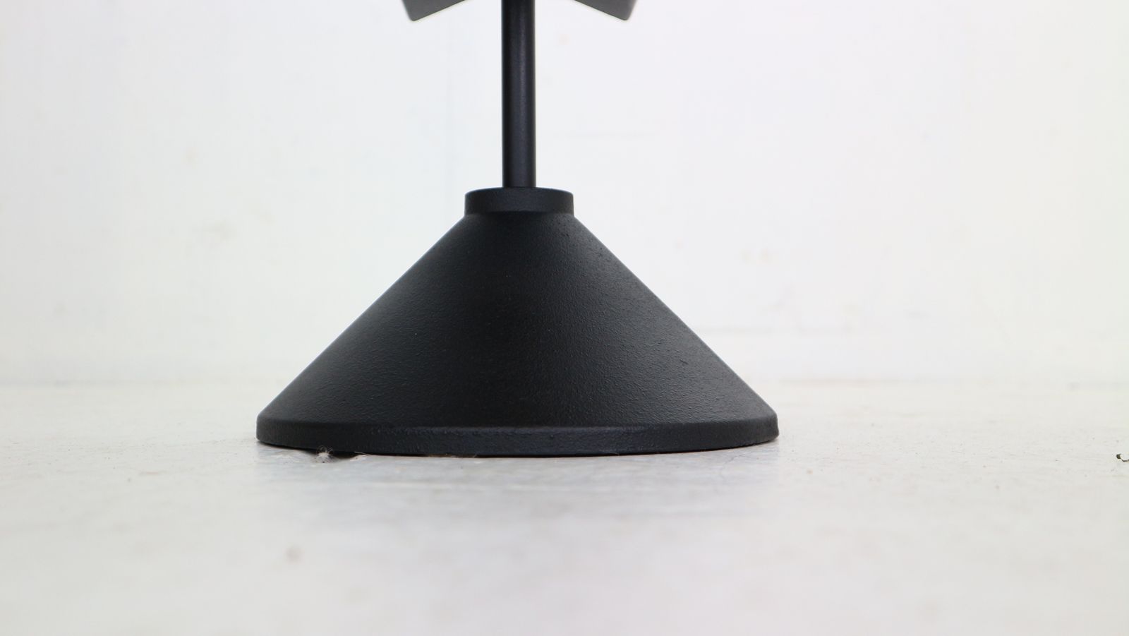 photo for sale Porada Arredi Black Metal Minimalistic Magazinine Rack, 1980s, Italy