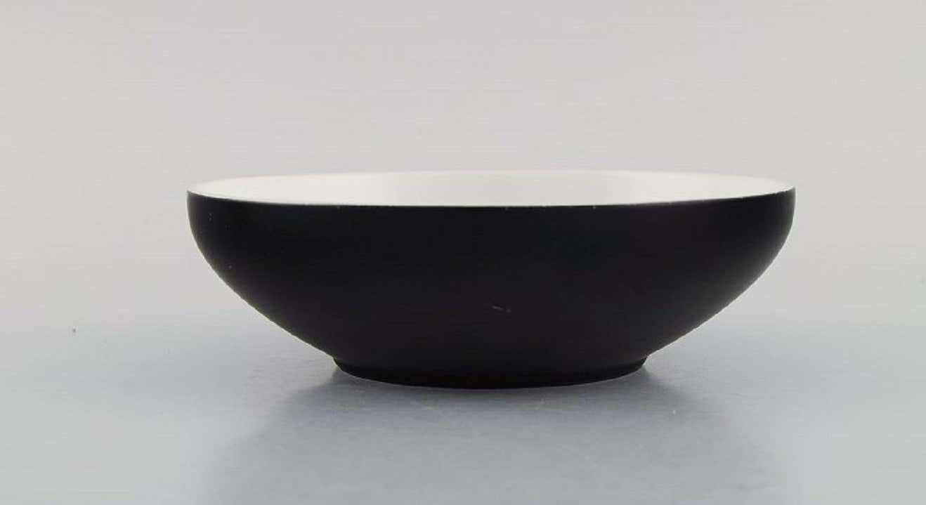 Kenji Fujita For Tackett Associates, Four Bowls In Porcelain, Dated 1953 56 photo for sale