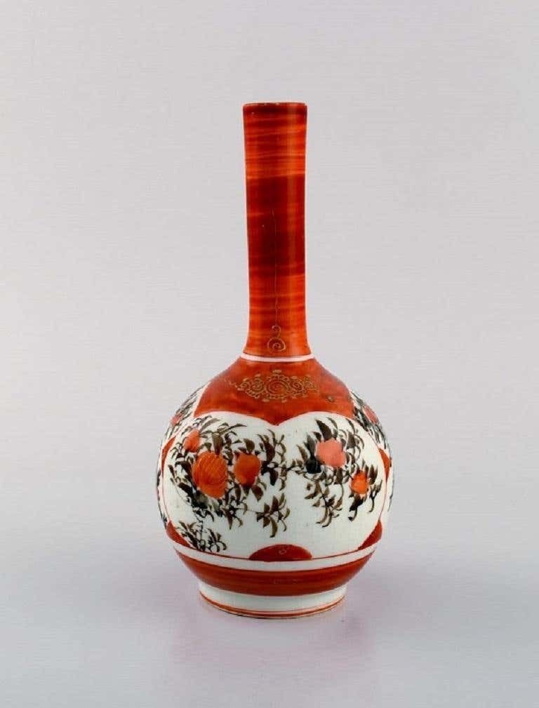 Antique Chinese Long Necked Vase In Hand Painted Porcelain, 19th Century photo for sale