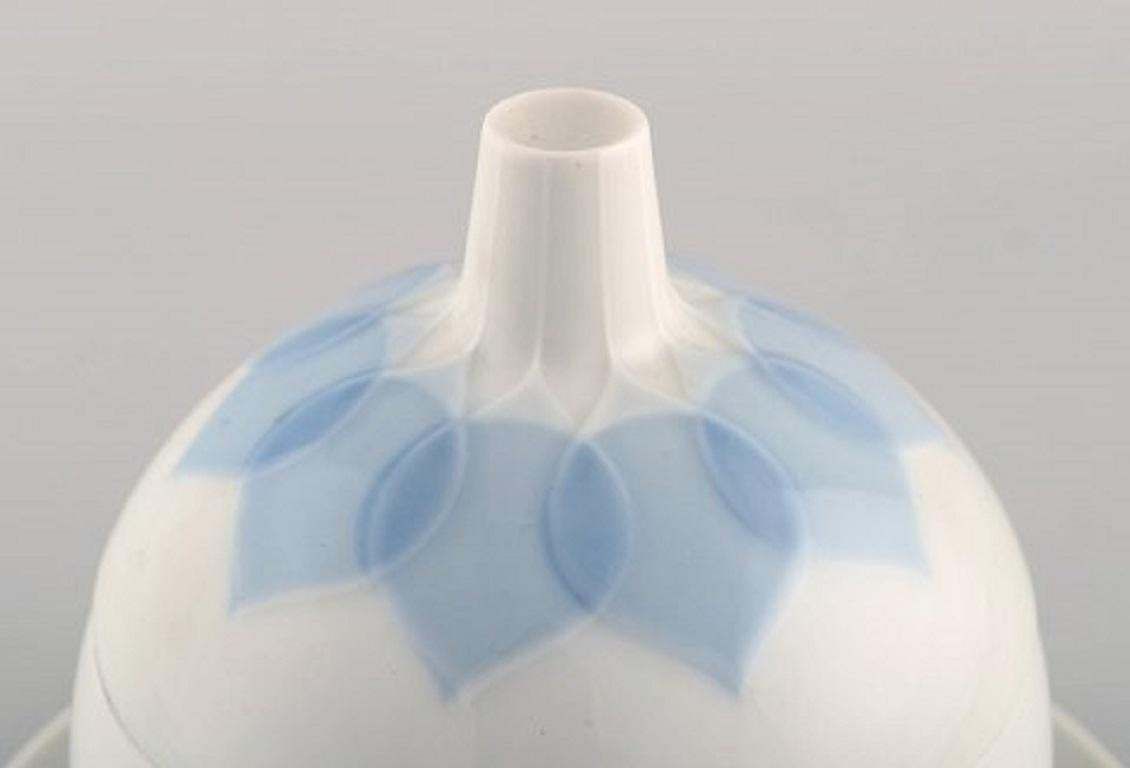 Bjørn Wiinblad For Rosenthal, Two Lotus Sauce Boats In Porcelain photo 366.0