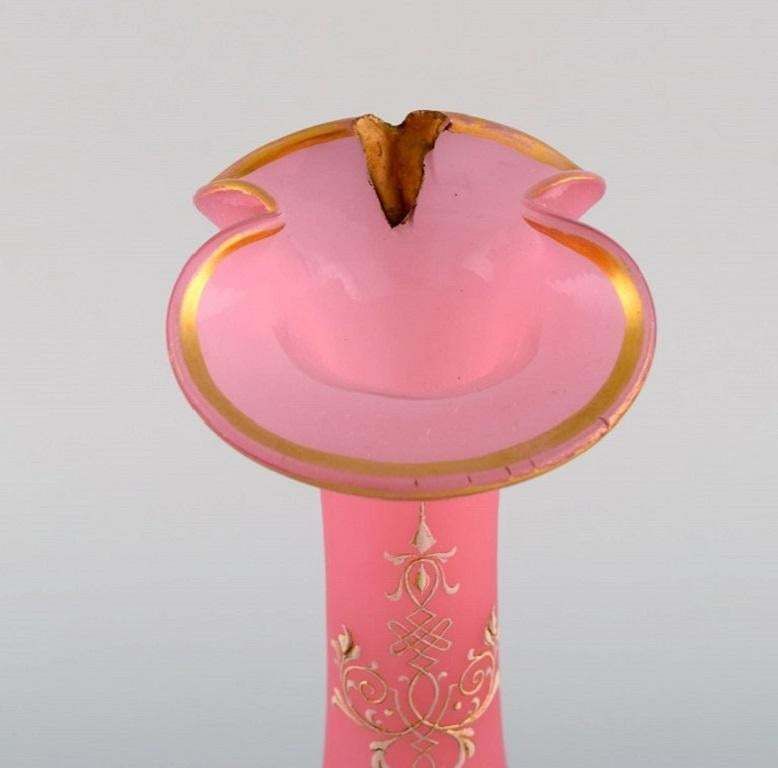 Large Vase In Pink Mouth Blown Art Glass Decorated With 24 Carat Gold Leaf photo Home Decor